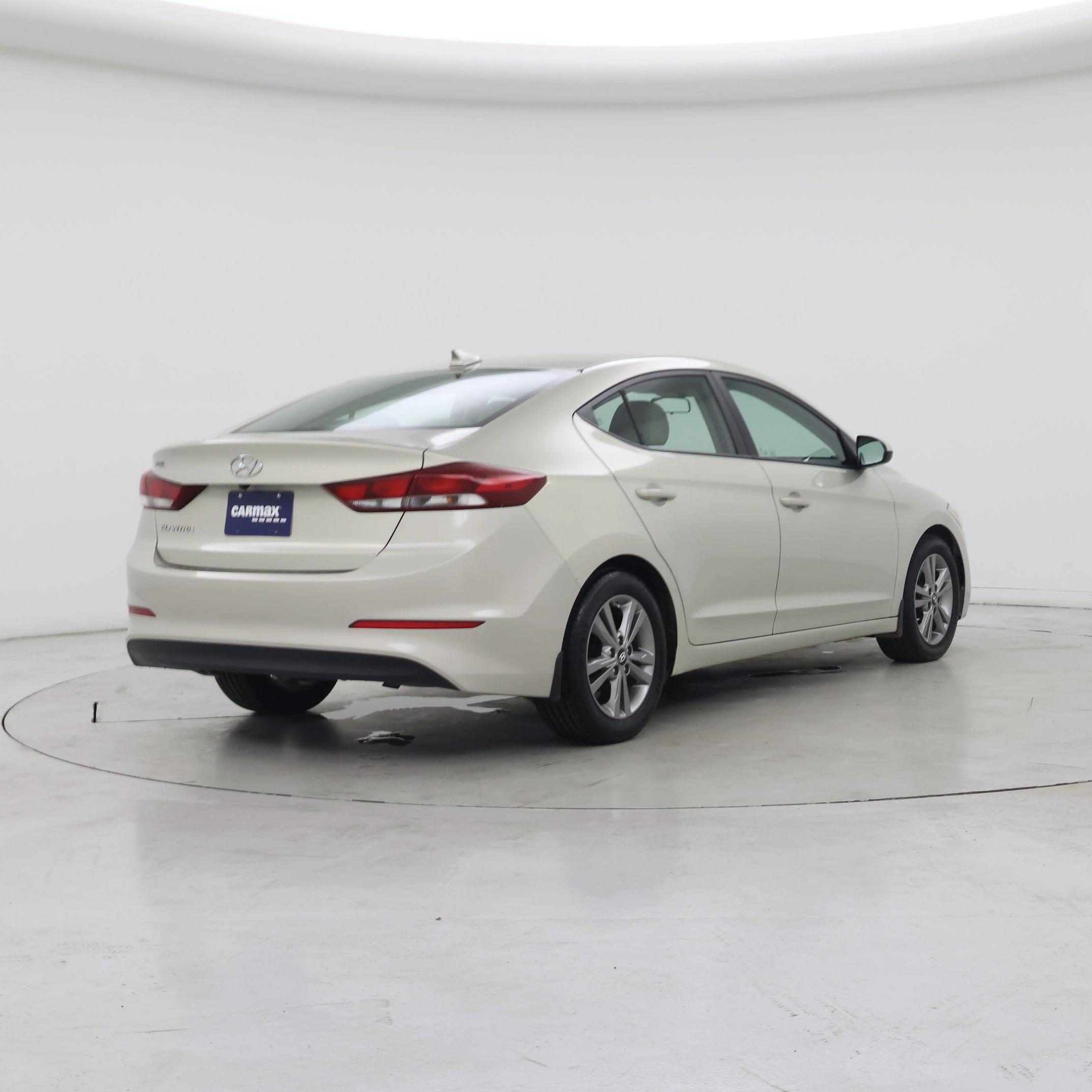 Thumbnail: 2017 Hyundai Elantra - 8