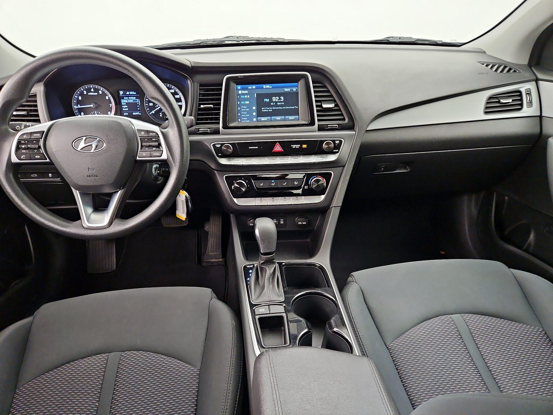 Thumbnail: 2019 Hyundai Sonata - 9