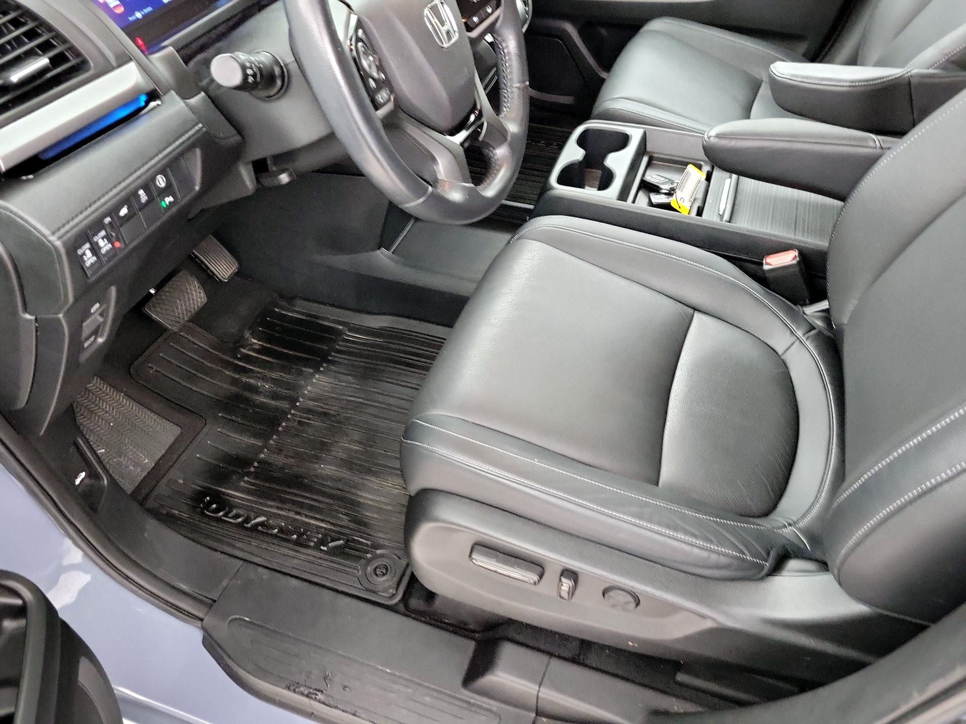 Thumbnail: 2023 Honda Odyssey - 11