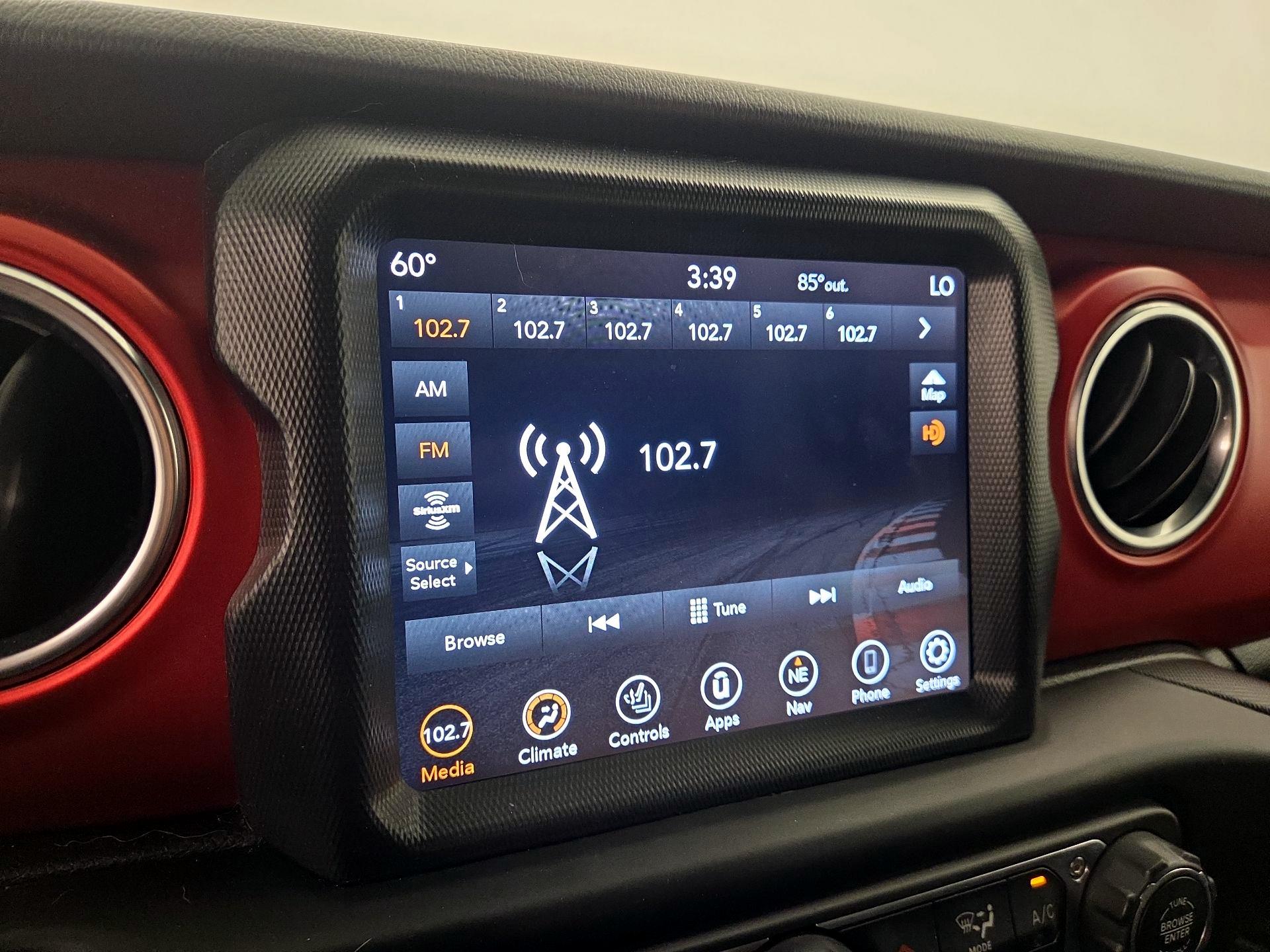 Thumbnail: 2021 Jeep Gladiator - 16