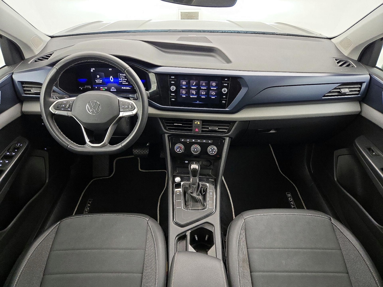 2023 Volkswagen Taos SE - Photo 10