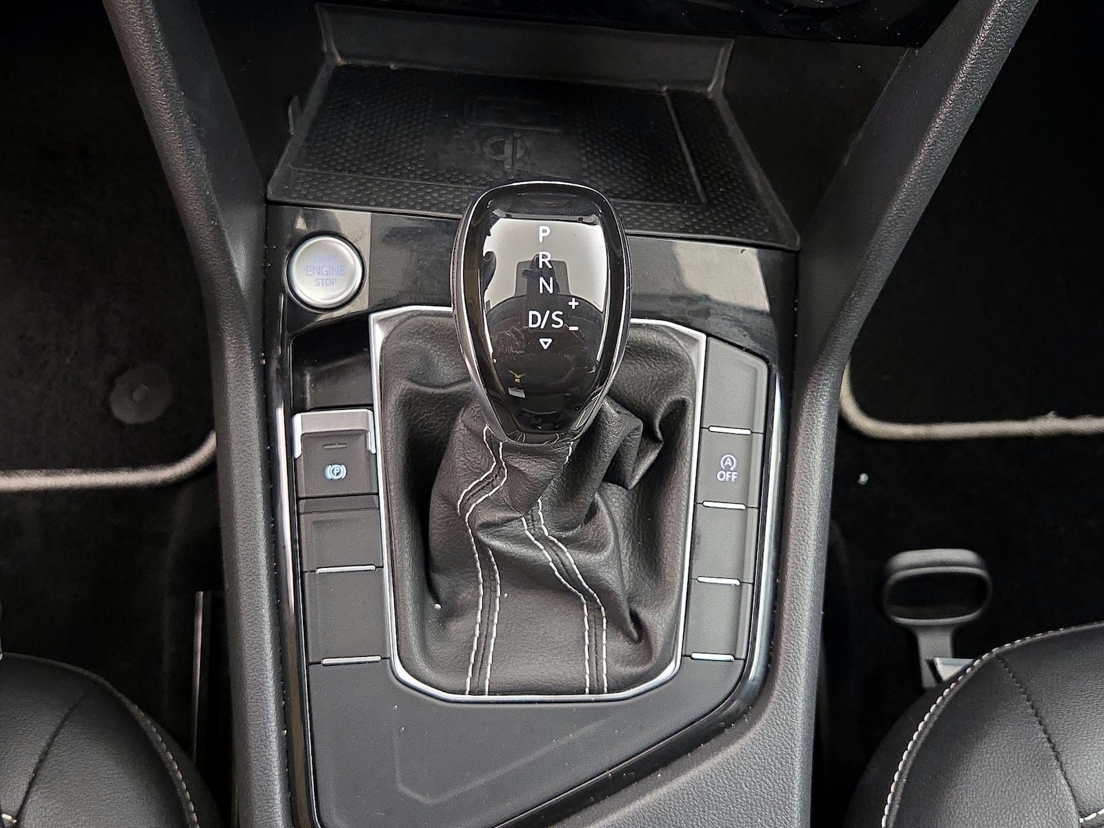2023 Volkswagen Taos SE - Photo 18