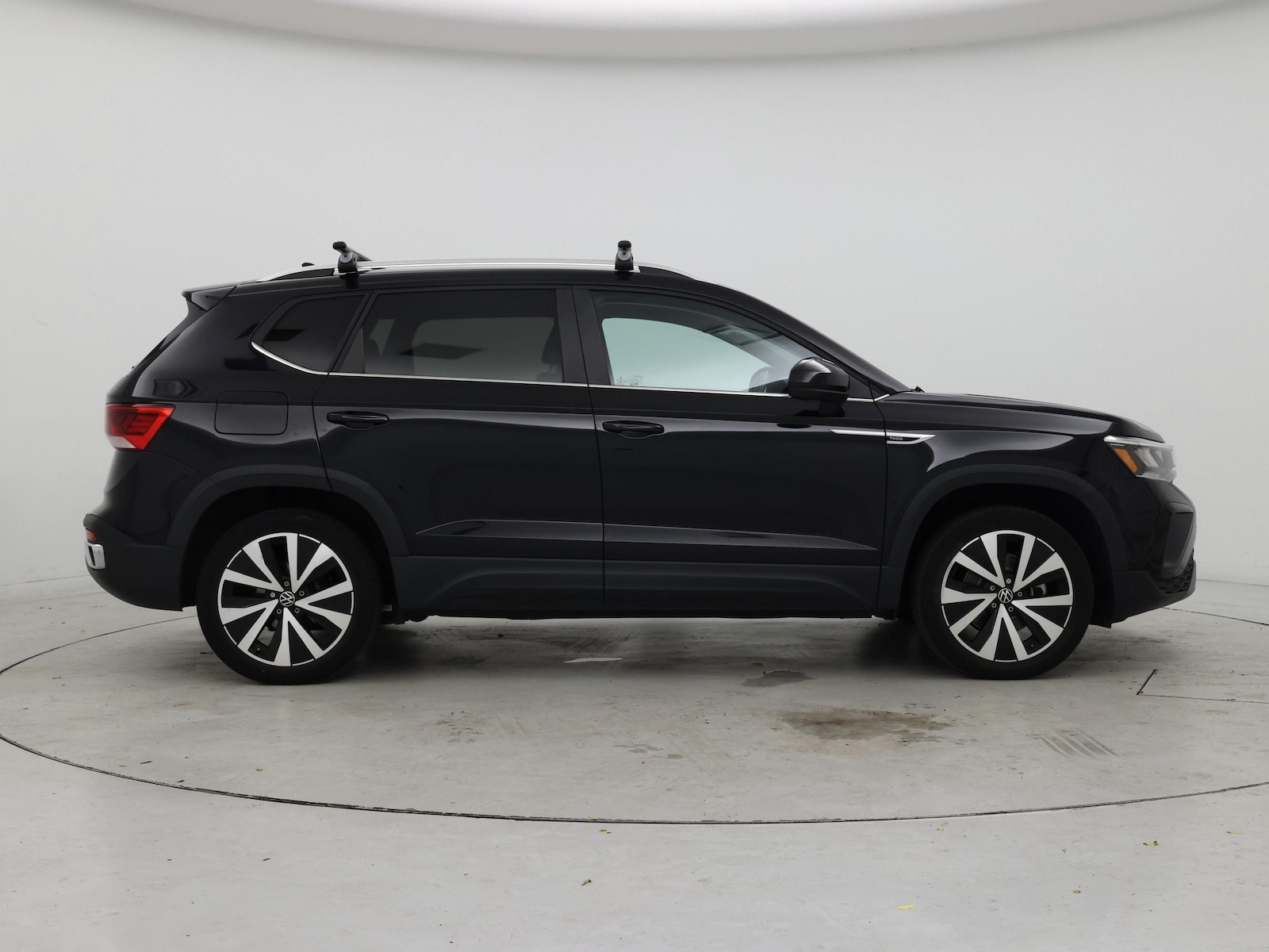 2023 Volkswagen Taos SE - Photo 8
