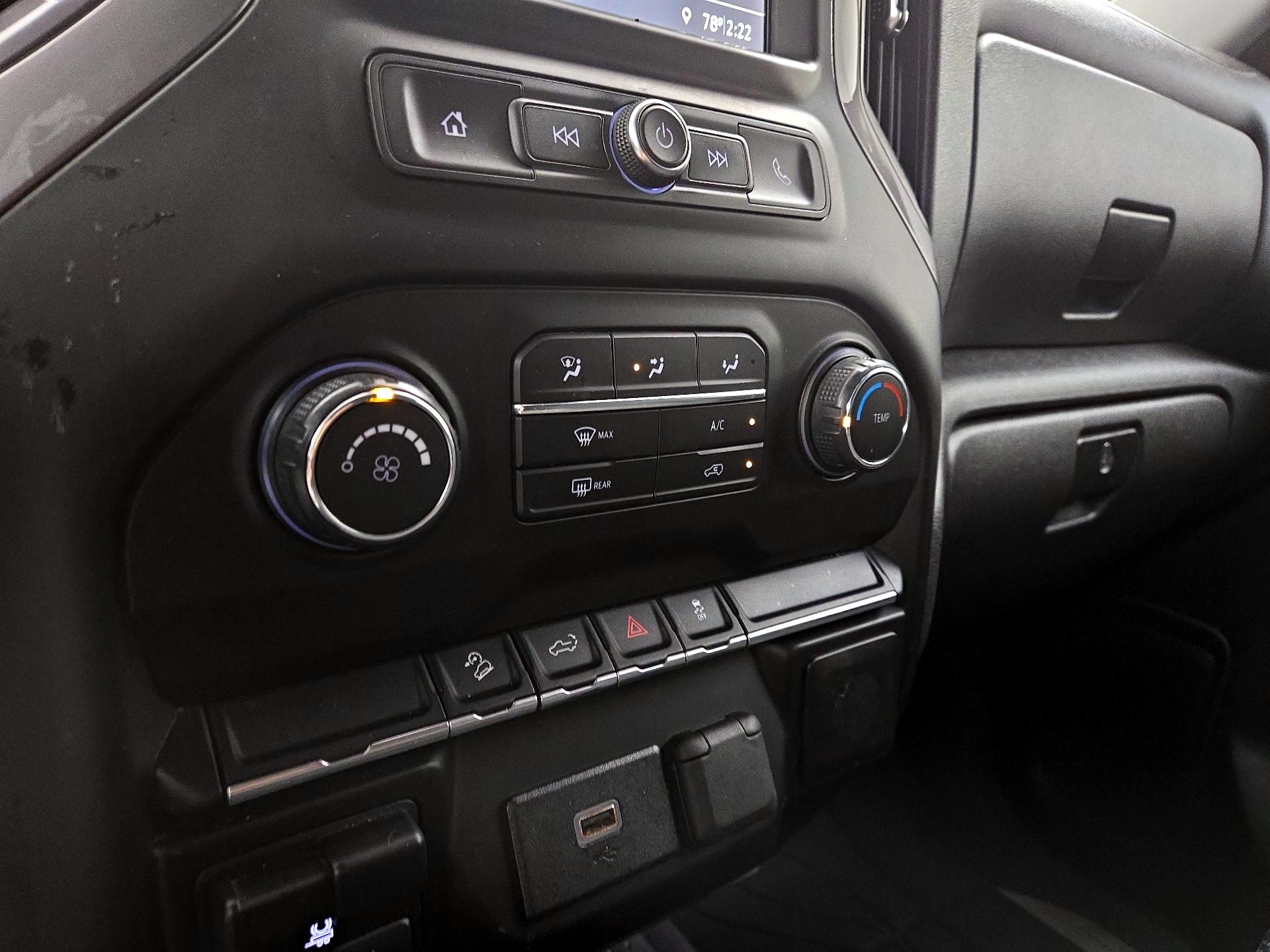 Thumbnail: 2019 Chevrolet Silverado 1500 - 16