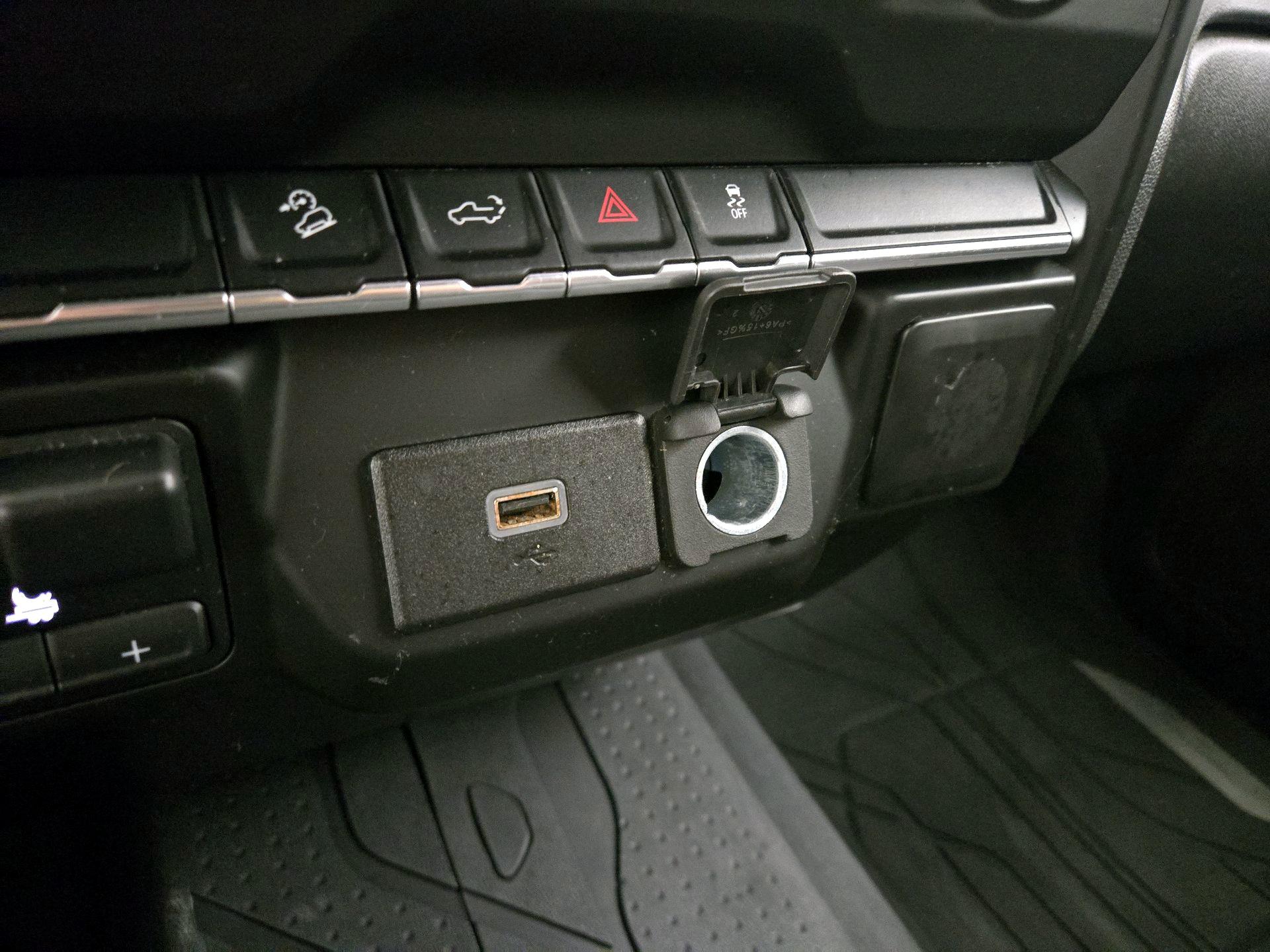 Thumbnail: 2019 Chevrolet Silverado 1500 - 18