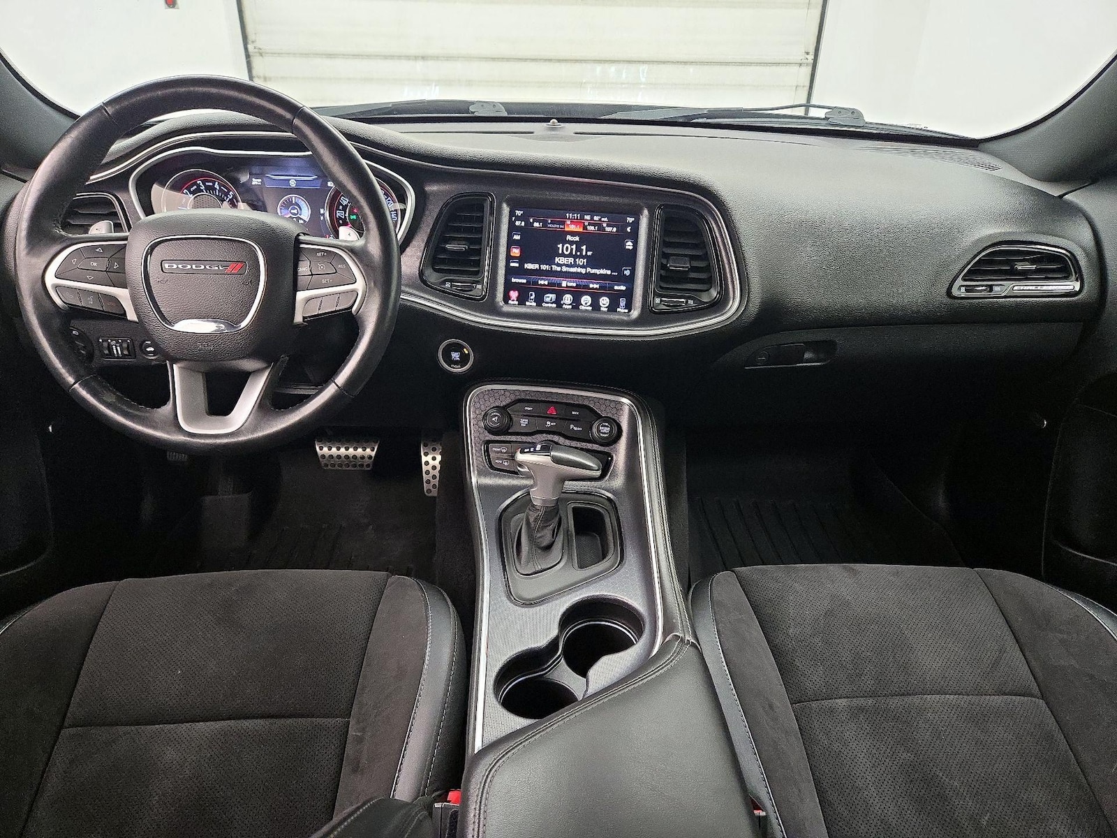 2015 Dodge Challenger R/T - Photo 10