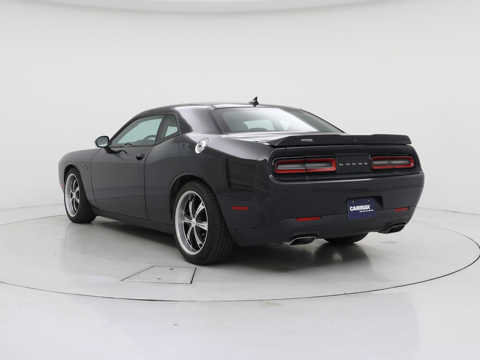 2015 Dodge Challenger R/T - Photo 3