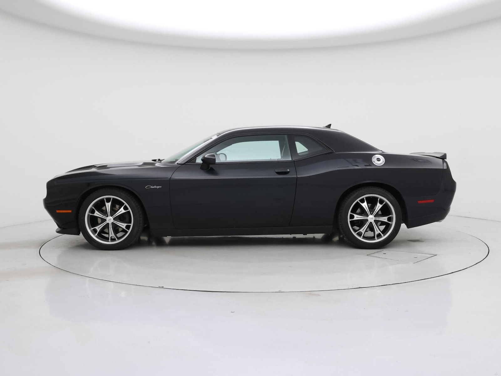2015 Dodge Challenger R/T - Photo 4