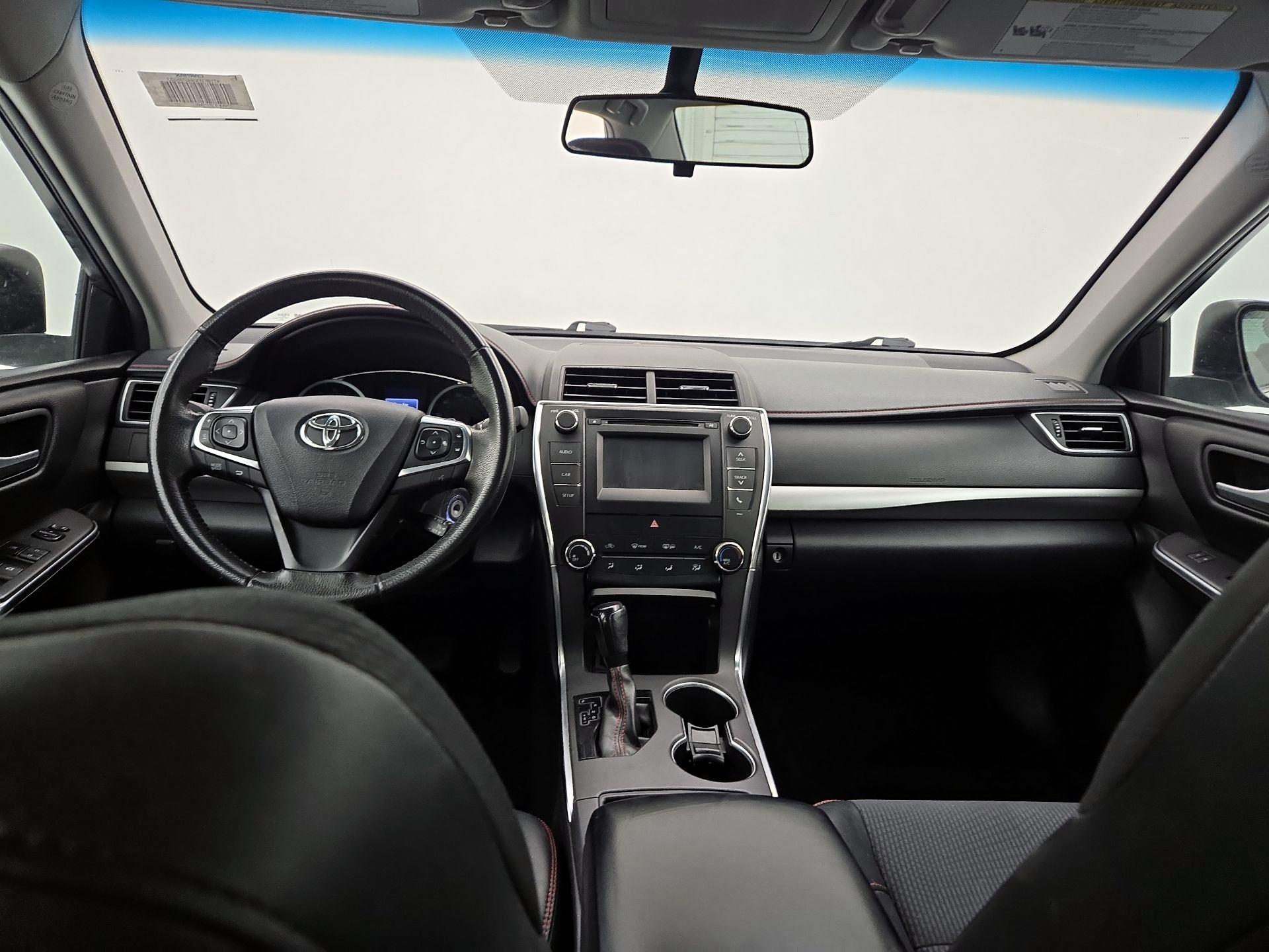 Thumbnail: 2017 Toyota Camry - 9