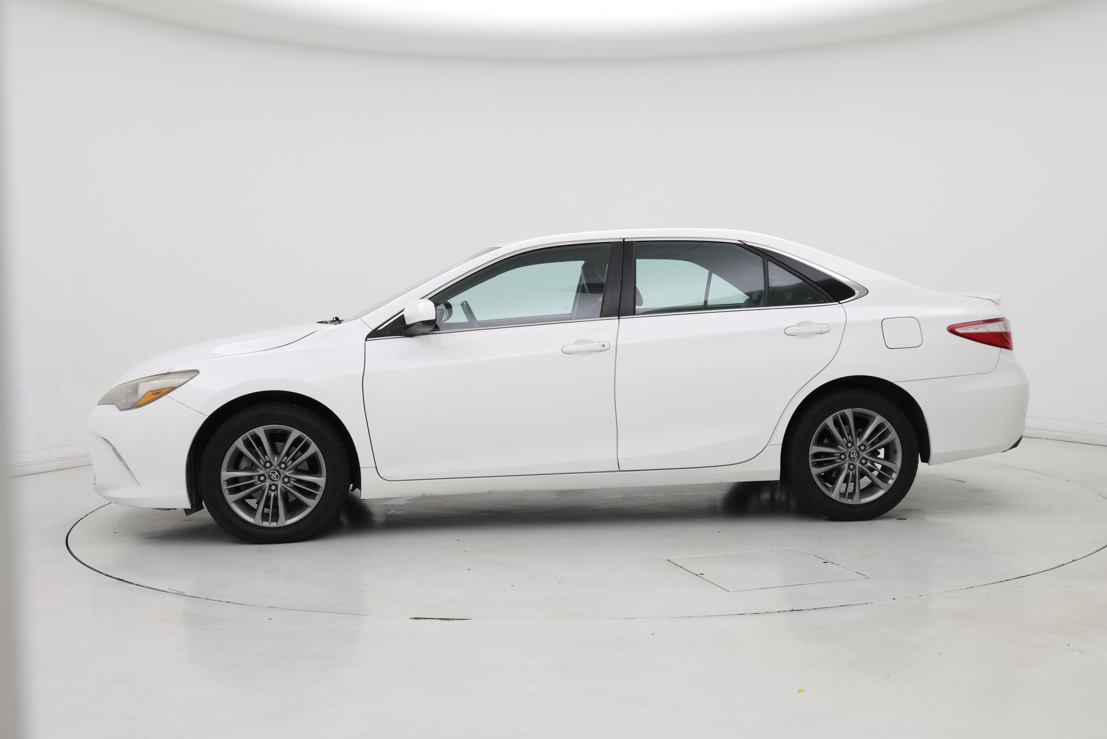 Thumbnail: 2017 Toyota Camry - 3
