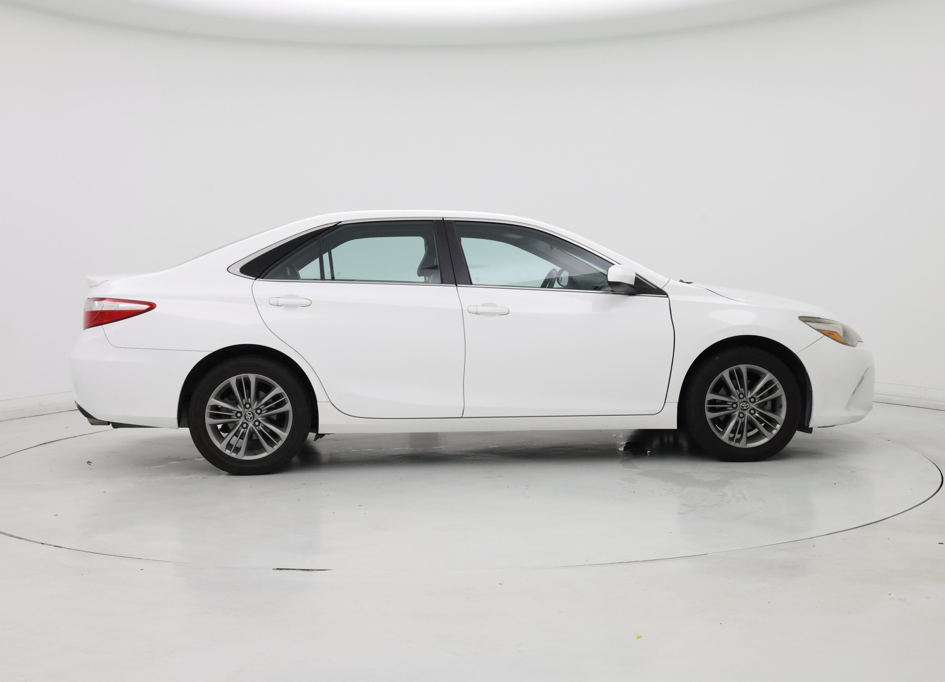 Thumbnail: 2017 Toyota Camry - 7