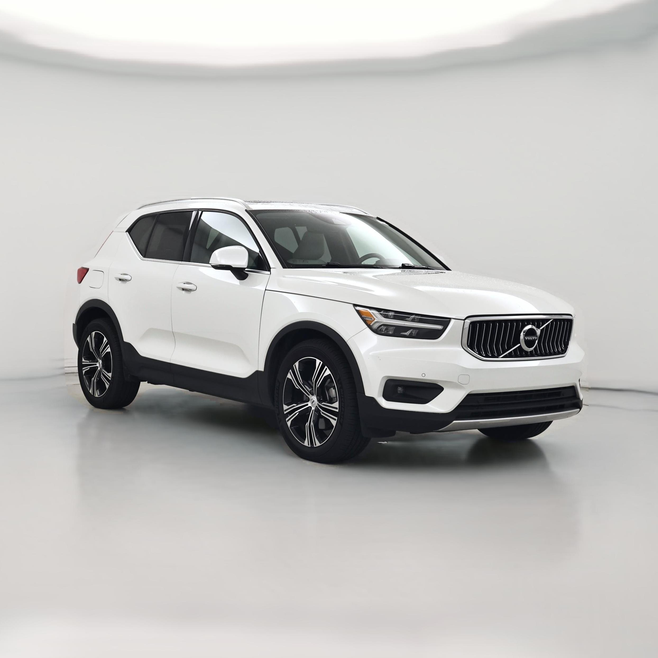 Thumbnail: 2021 Volvo XC40 - 1