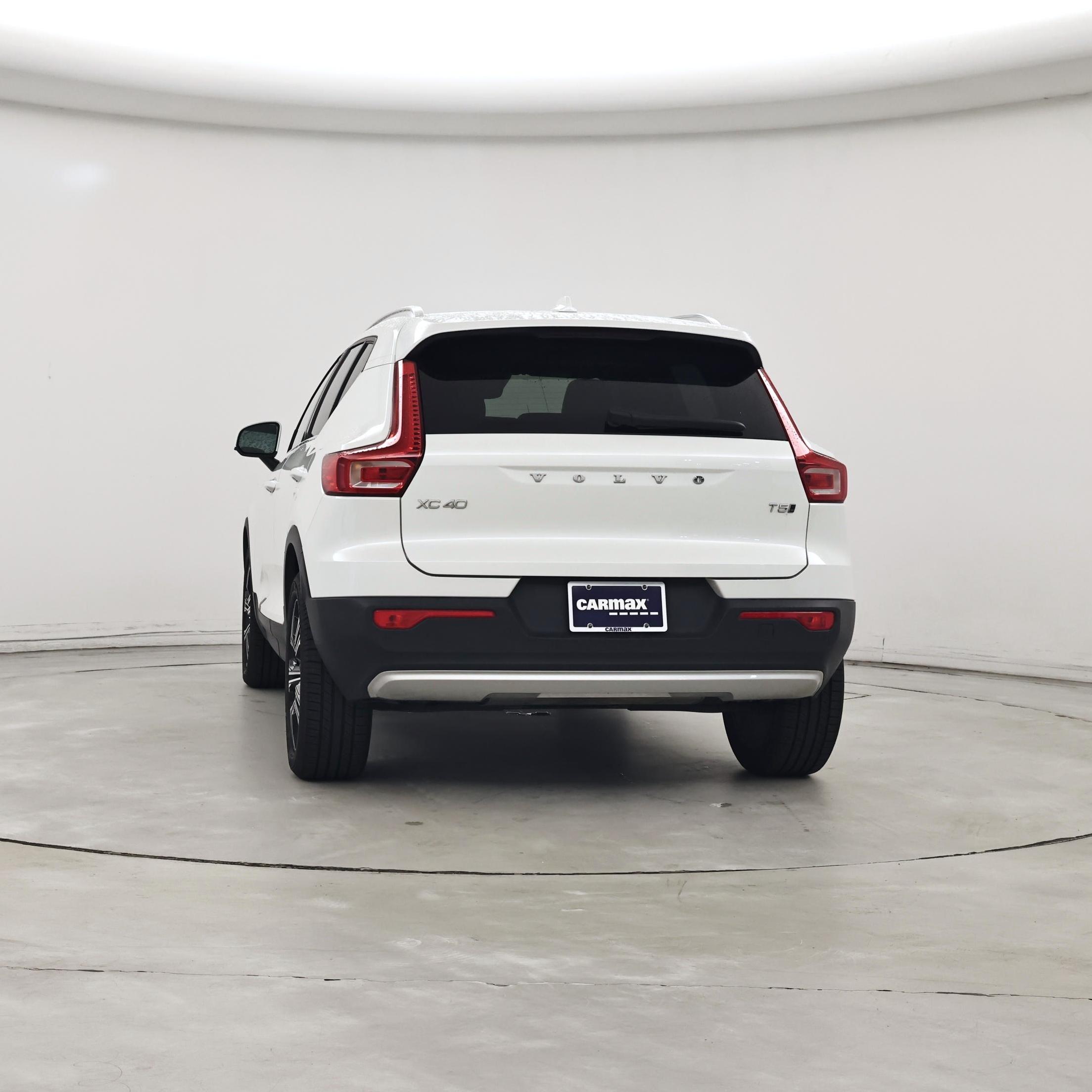 Thumbnail: 2021 Volvo XC40 - 6