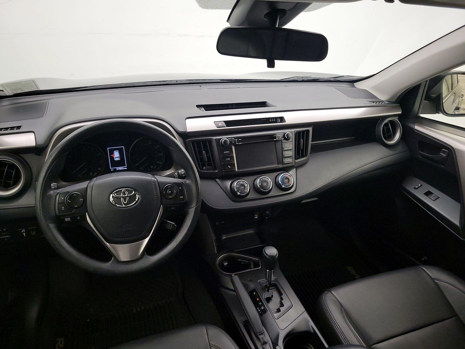 Thumbnail: 2018 Toyota RAV4 - 9
