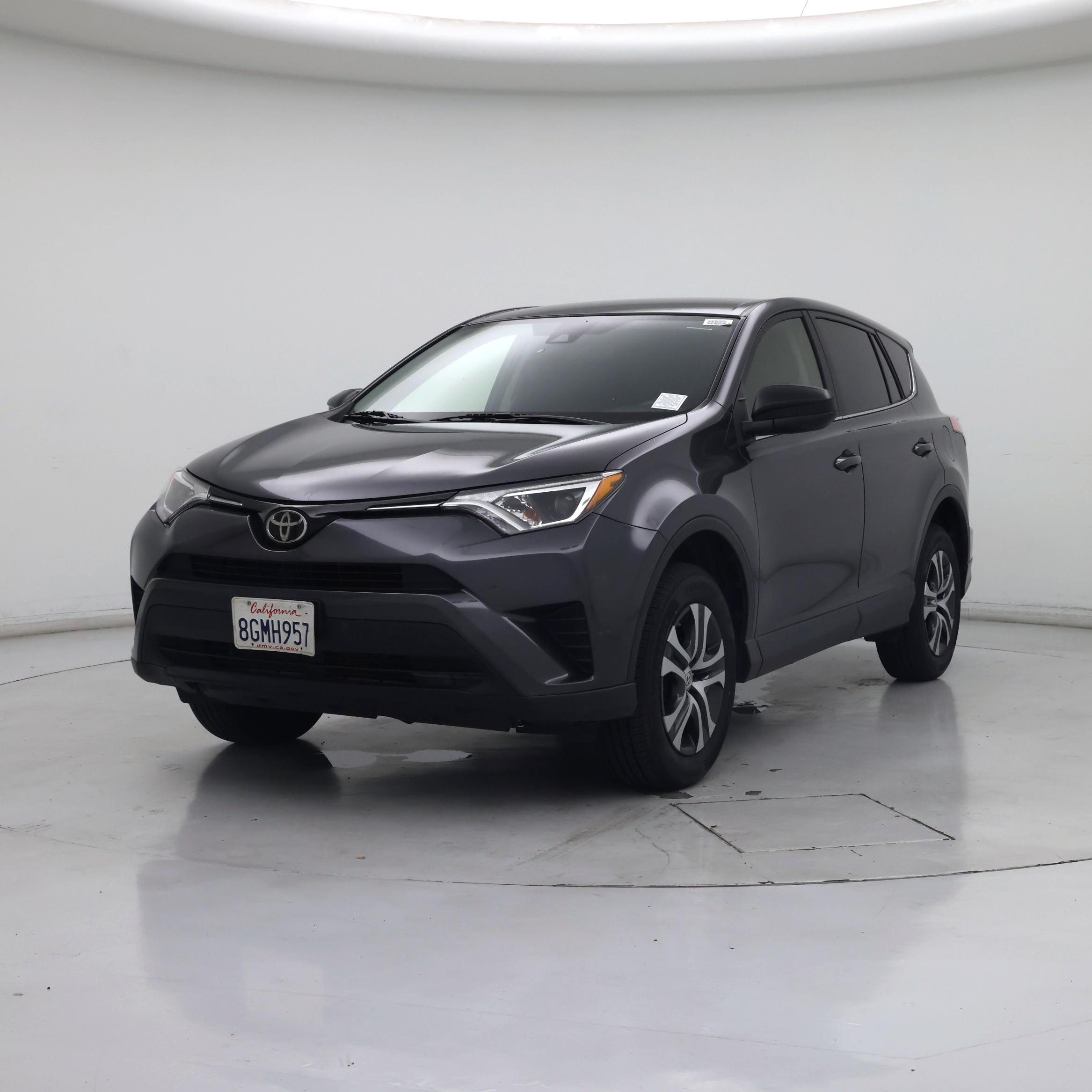 Thumbnail: 2018 Toyota RAV4 - 4