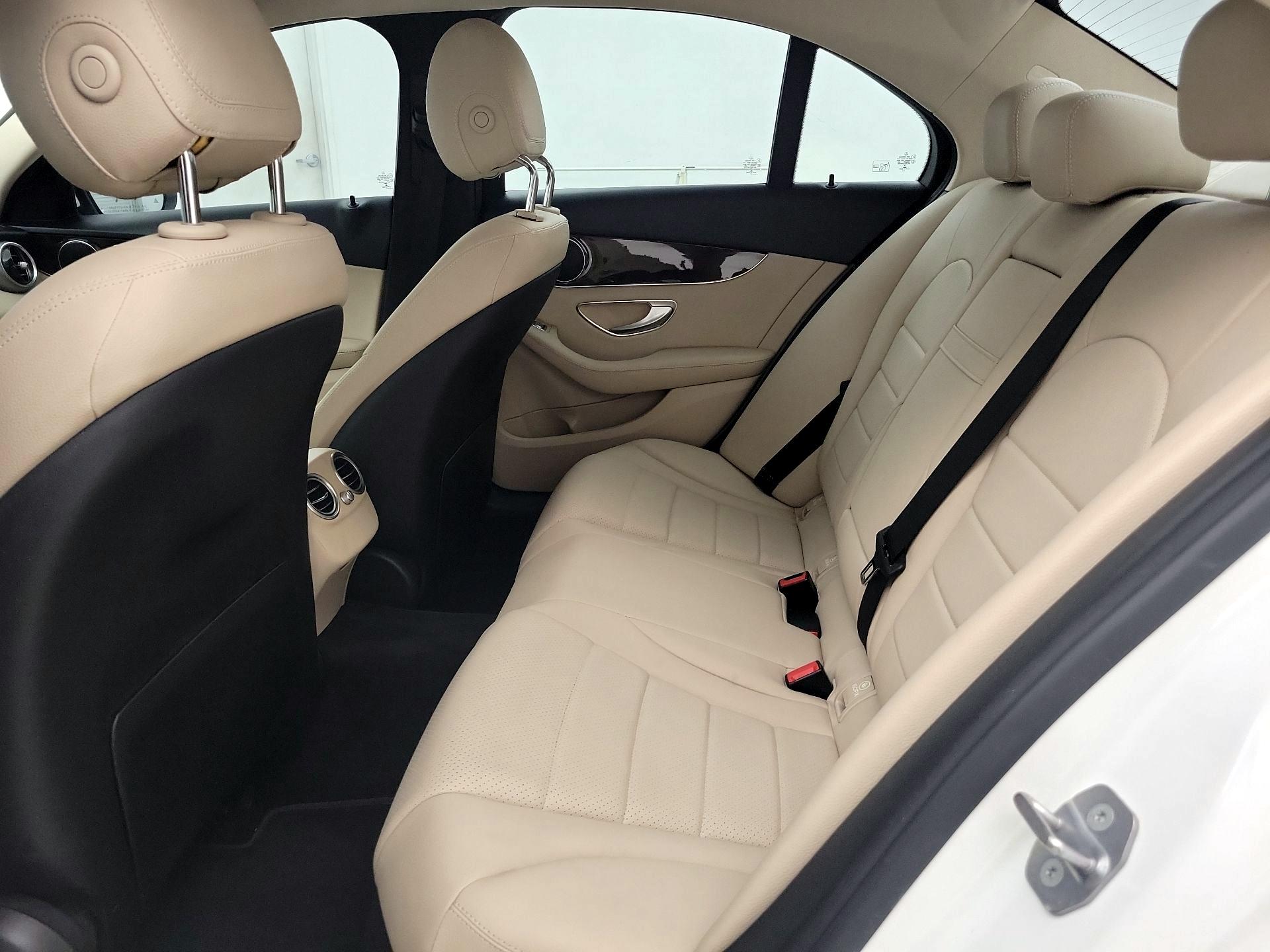 Thumbnail: 2017 Mercedes-Benz C-Class - 20