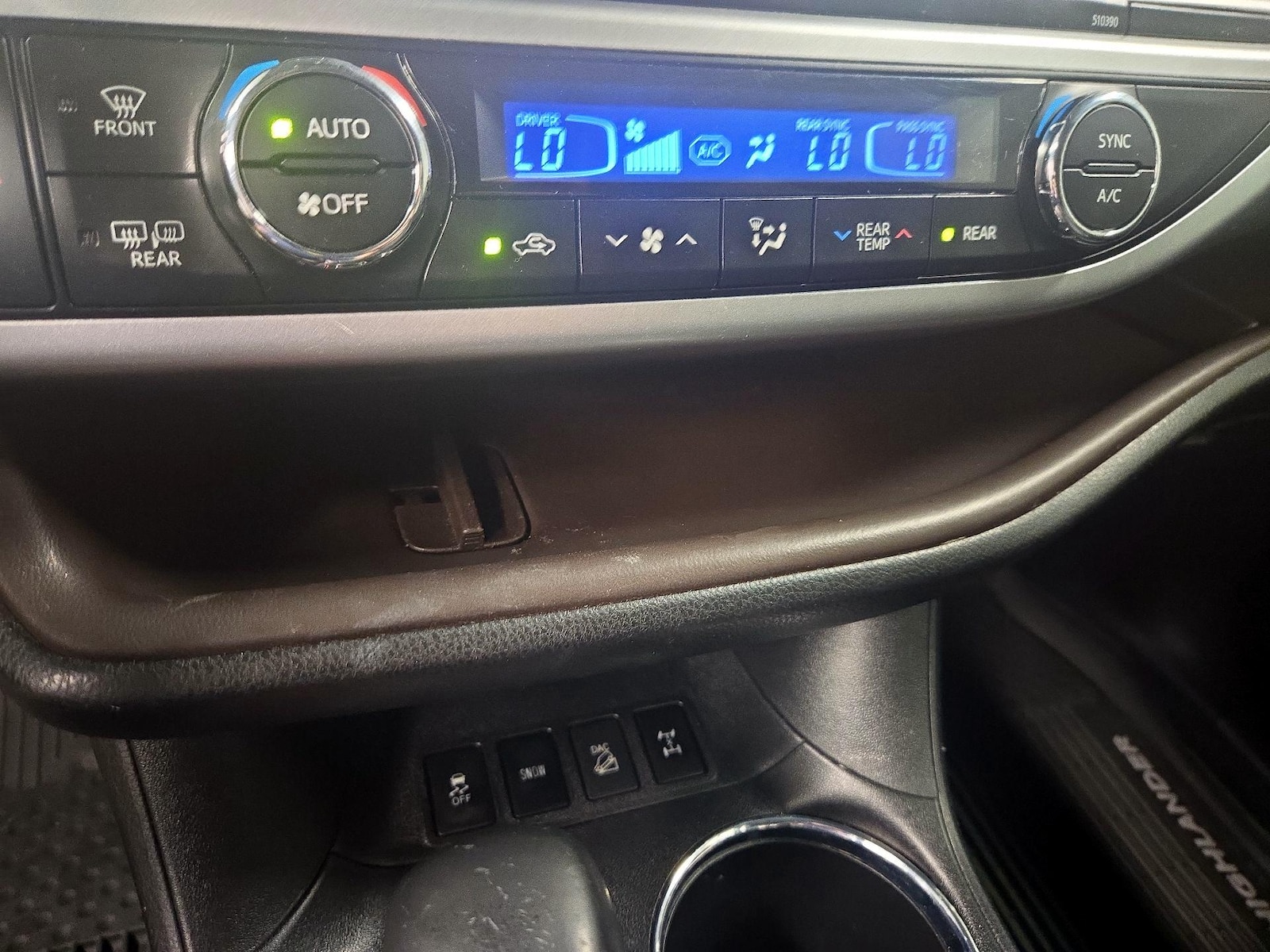 2019 Toyota Highlander XLE - Photo 18