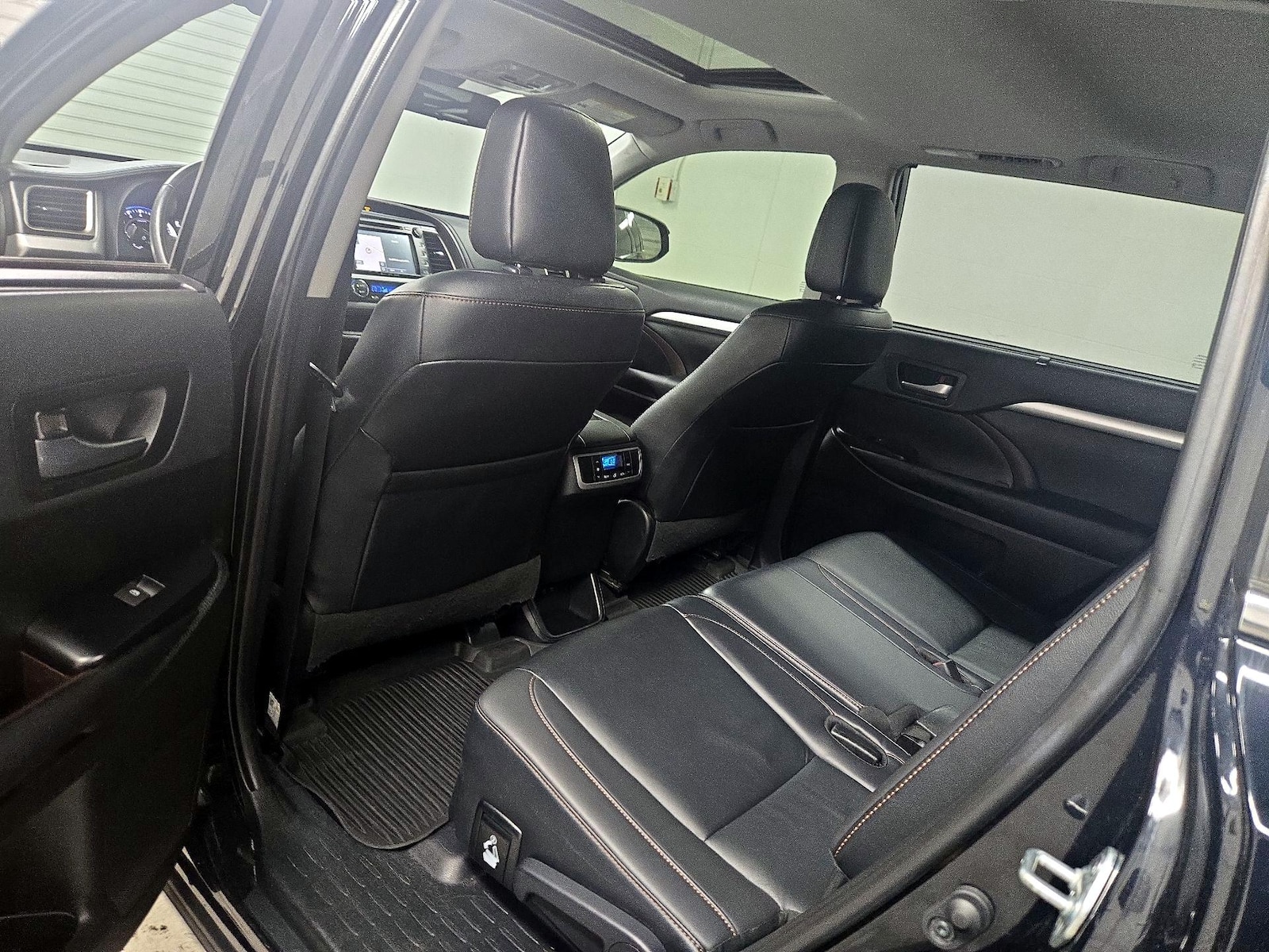 2019 Toyota Highlander XLE - Photo 22
