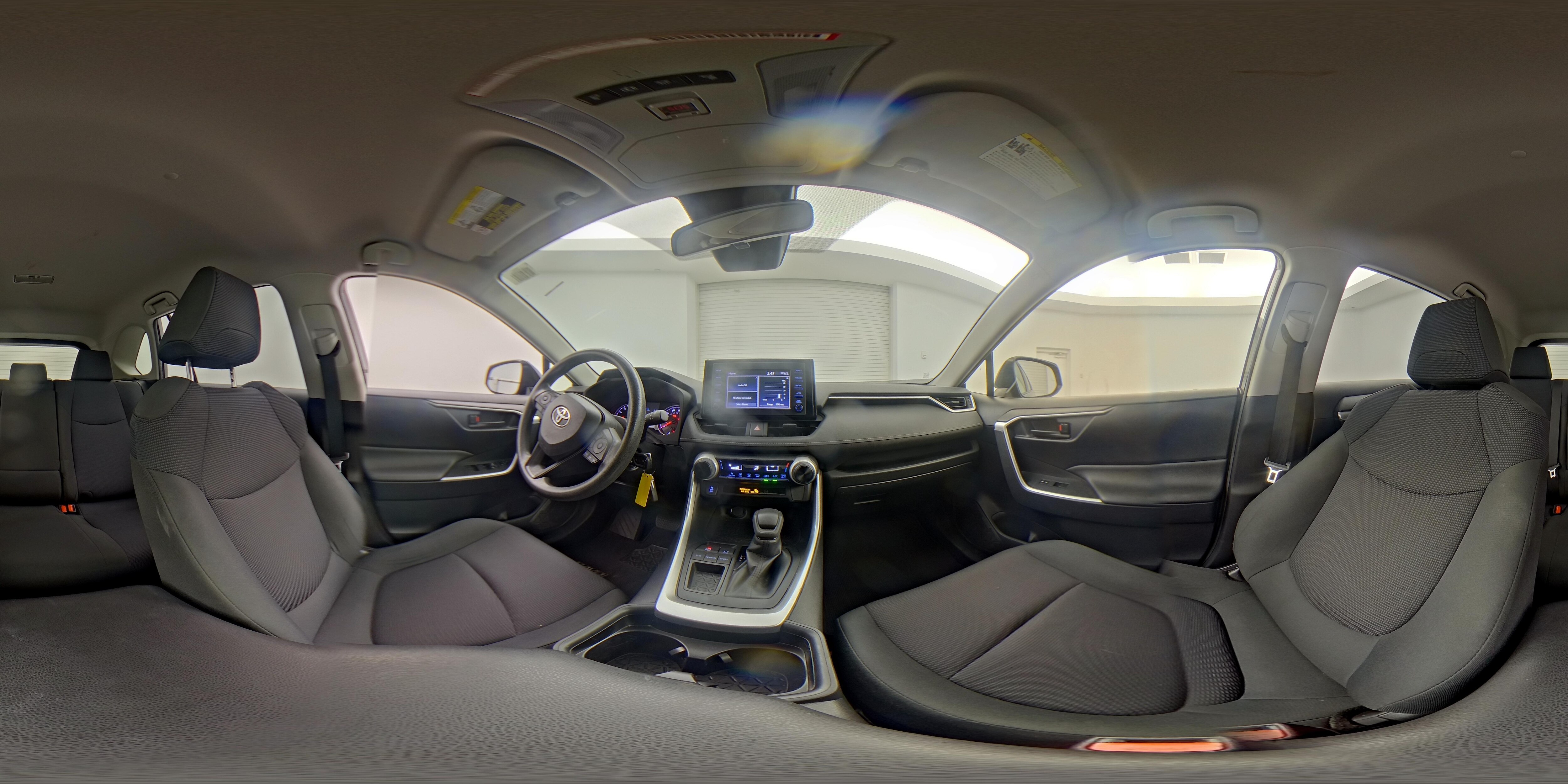 2019 Toyota RAV4 LE - Photo 24
