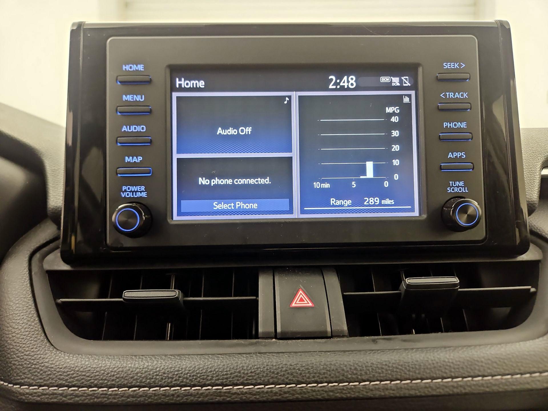 Thumbnail: 2019 Toyota RAV4 - 15