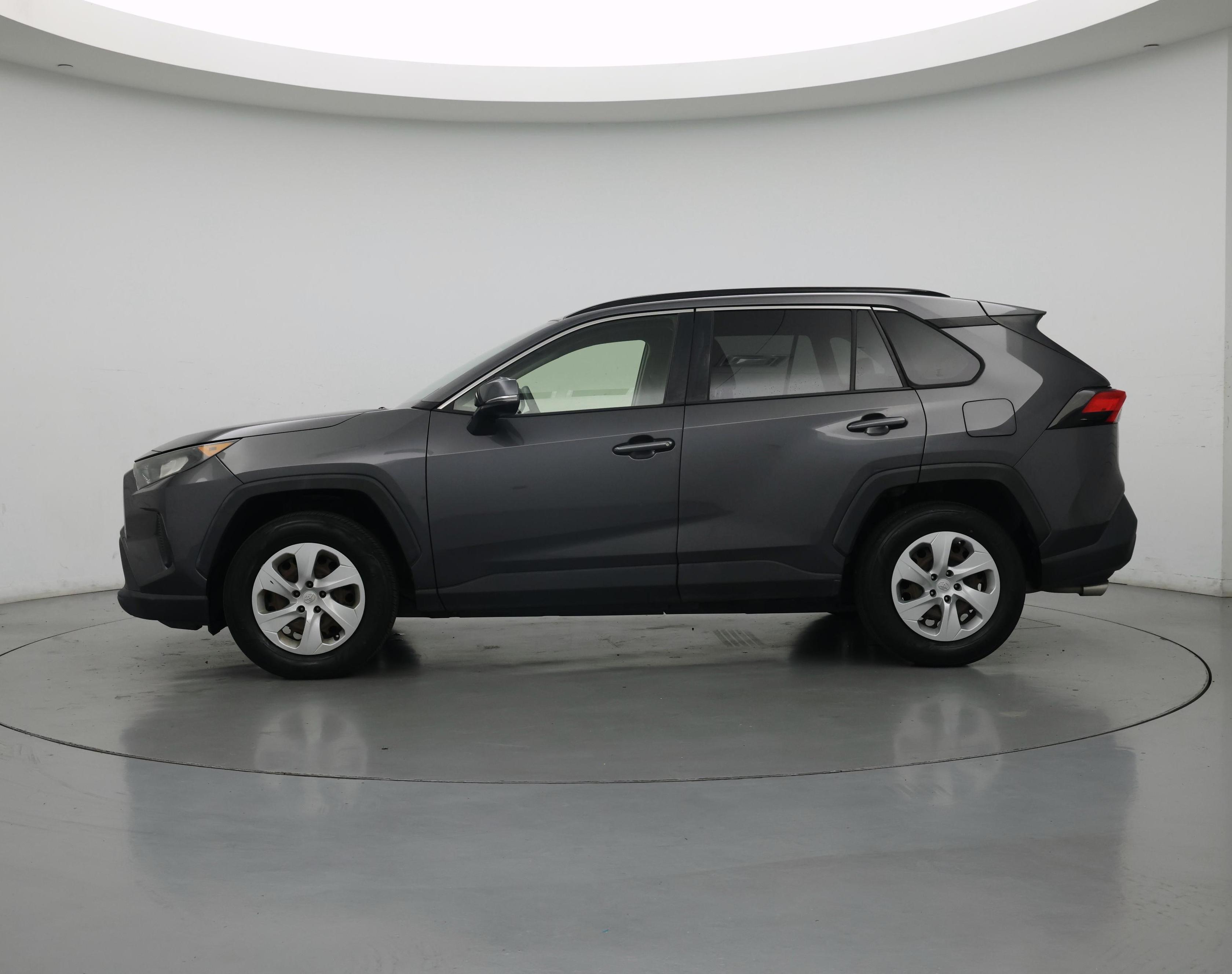 Thumbnail: 2019 Toyota RAV4 - 3