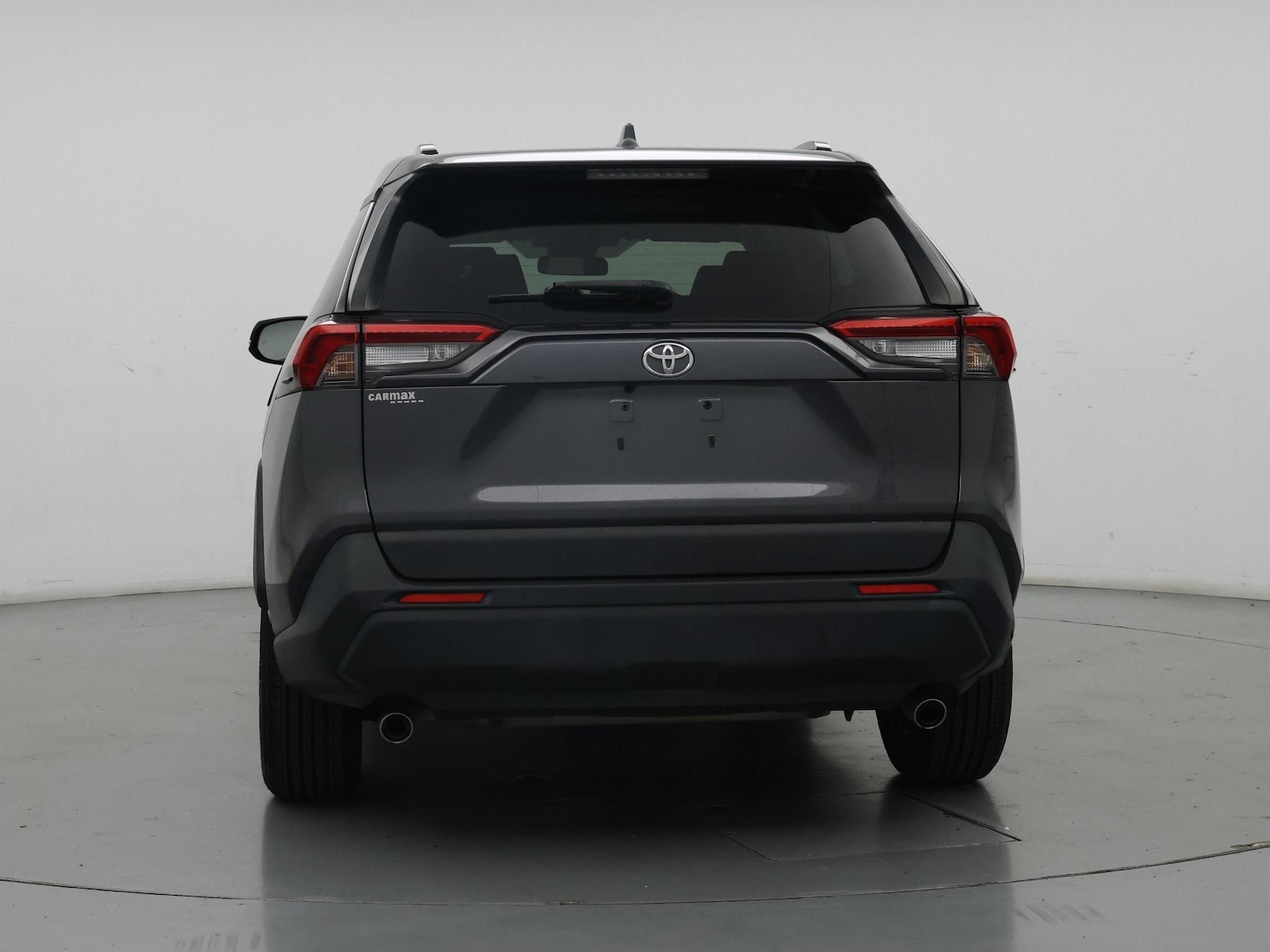 2019 Toyota RAV4 LE - Photo 7