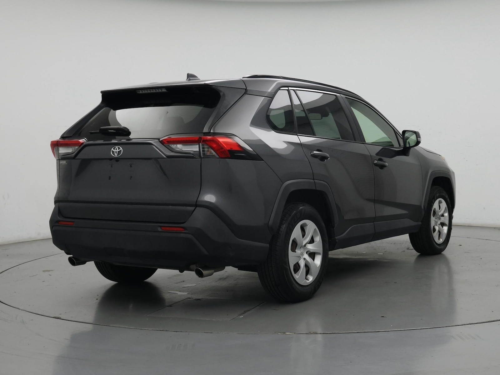 2019 Toyota RAV4 LE - Photo 9