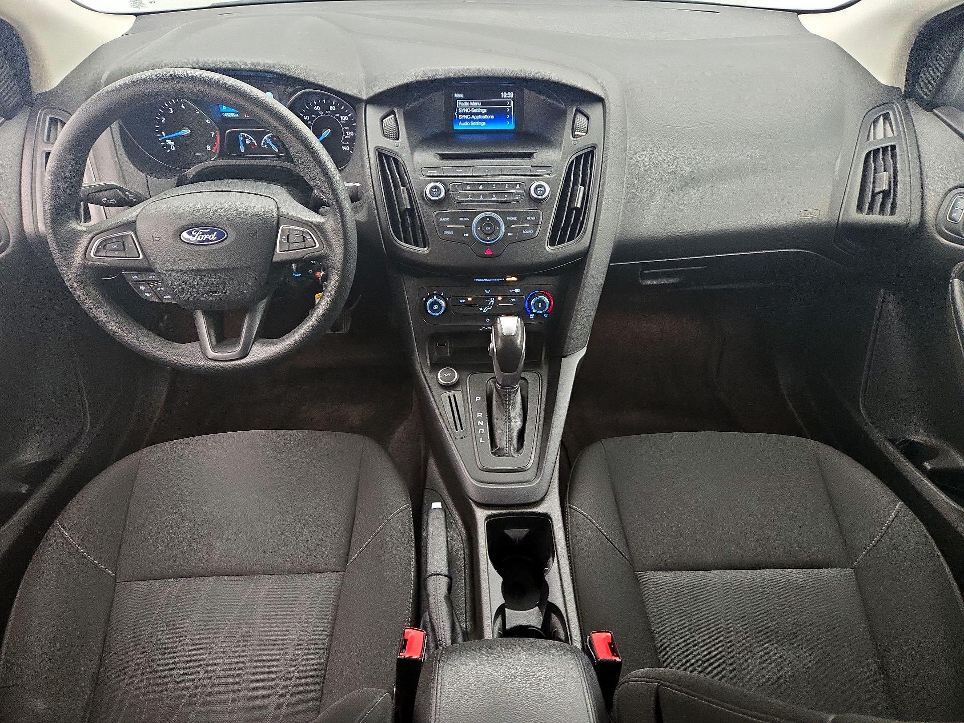 Thumbnail: 2016 Ford Focus - 9