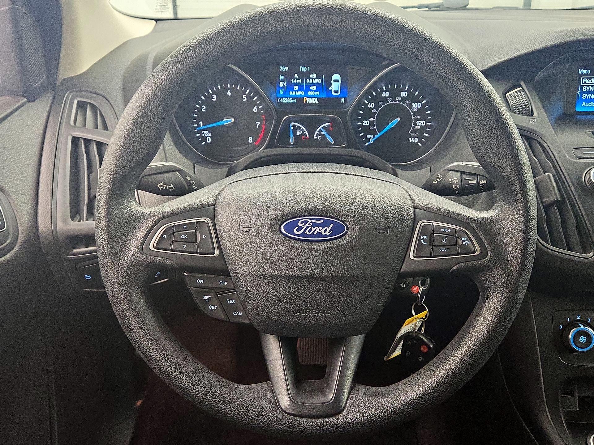 Thumbnail: 2016 Ford Focus - 10