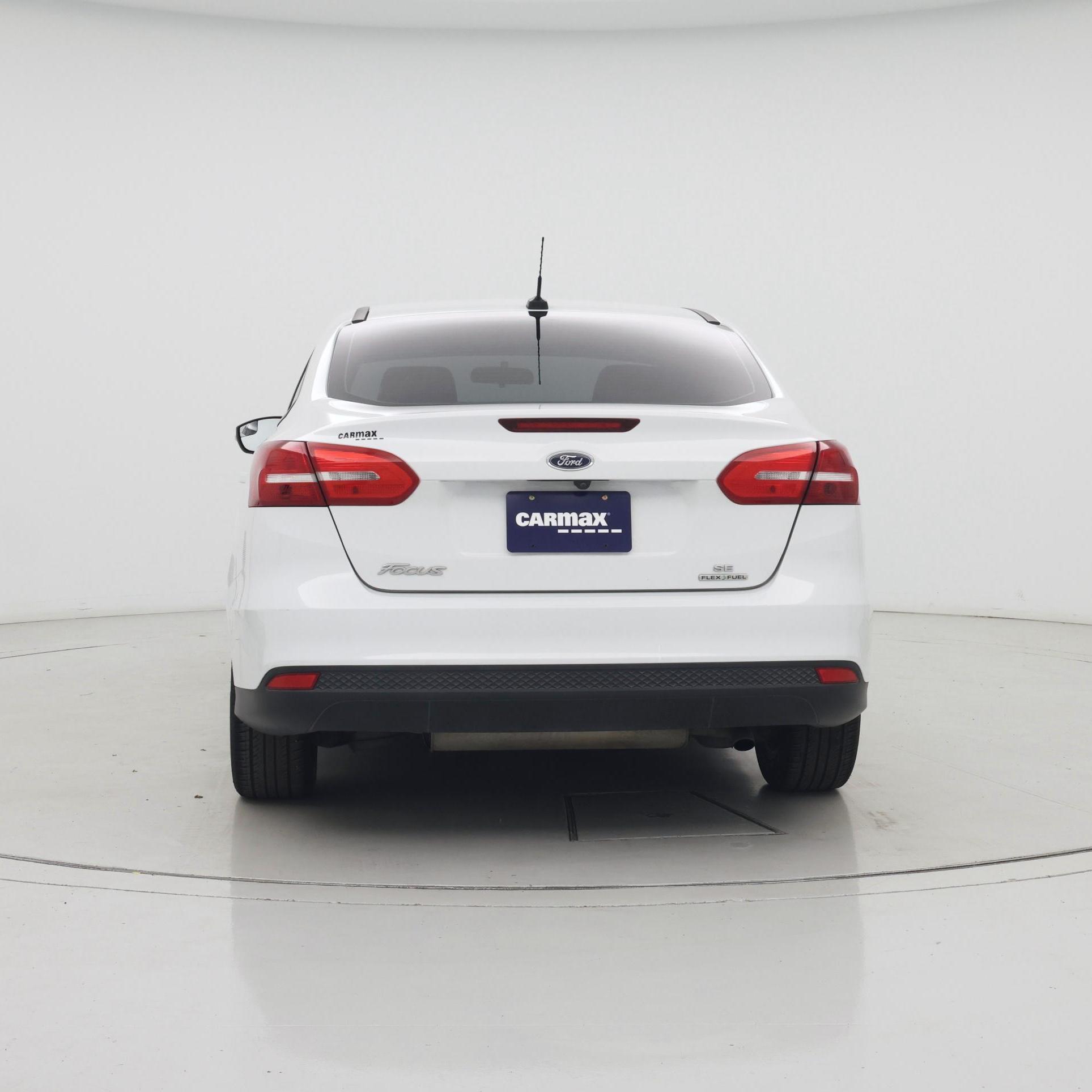Thumbnail: 2016 Ford Focus - 6