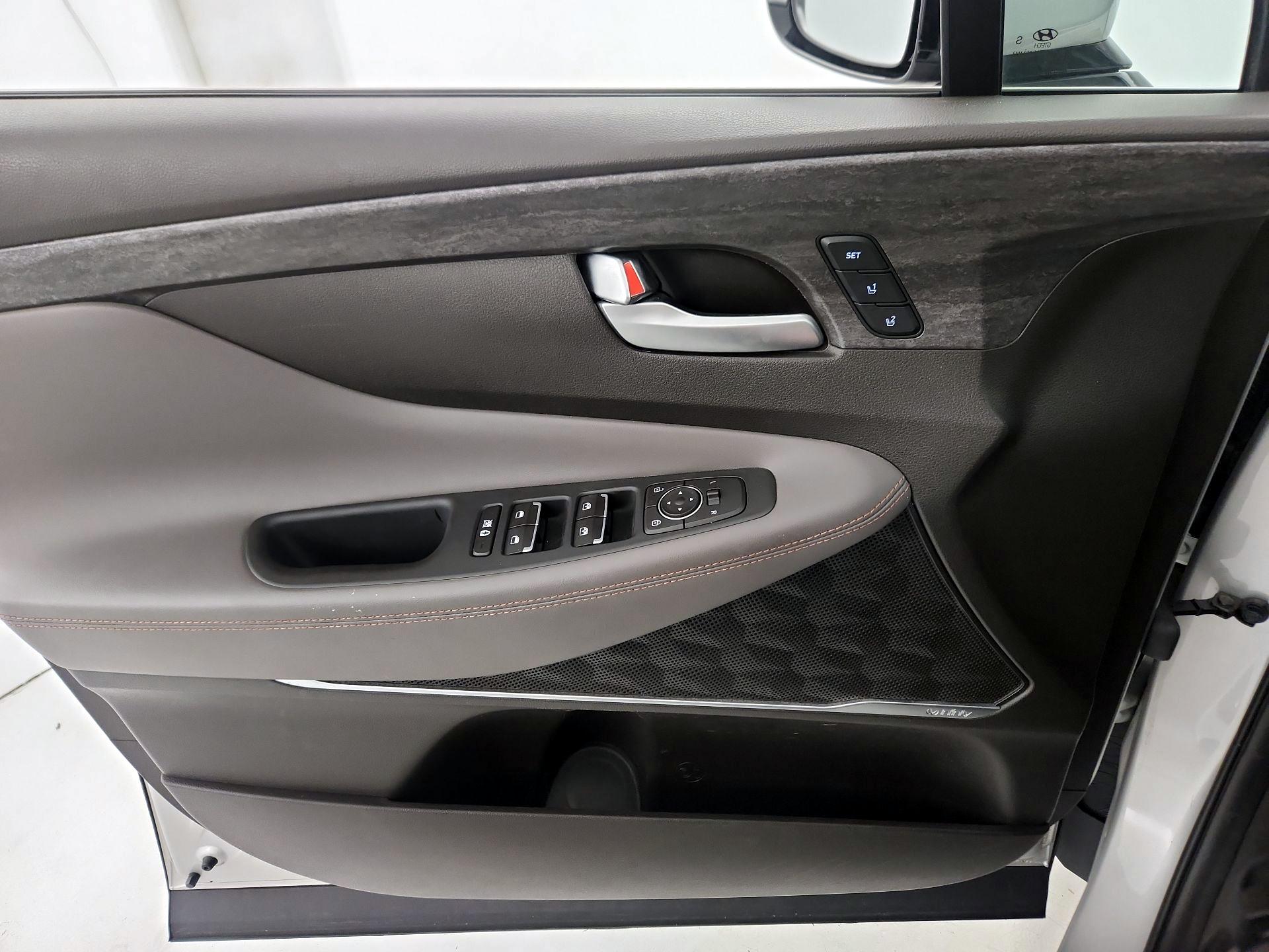 Thumbnail: 2019 Hyundai Santa Fe - 12