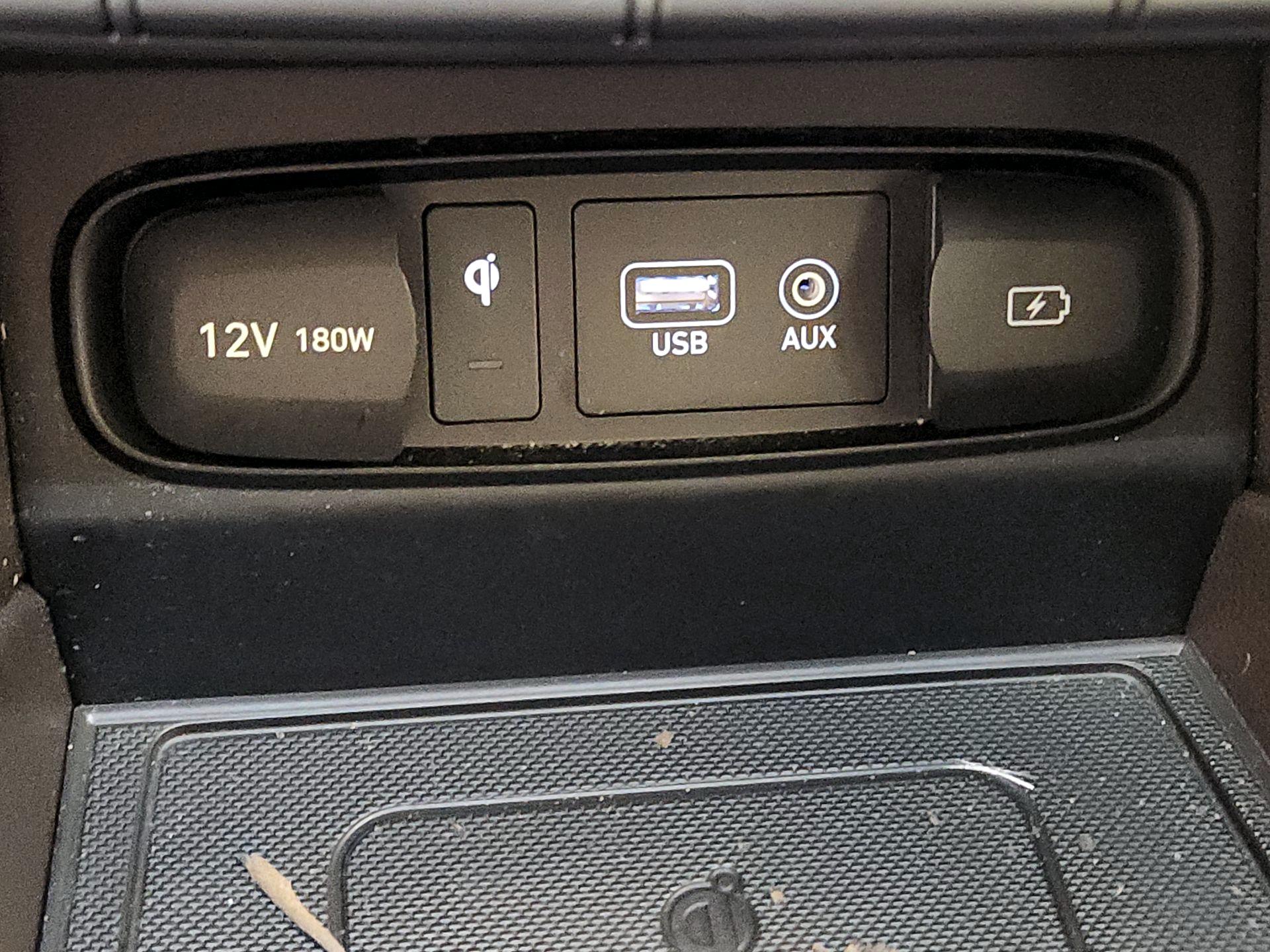 Thumbnail: 2019 Hyundai Santa Fe - 18
