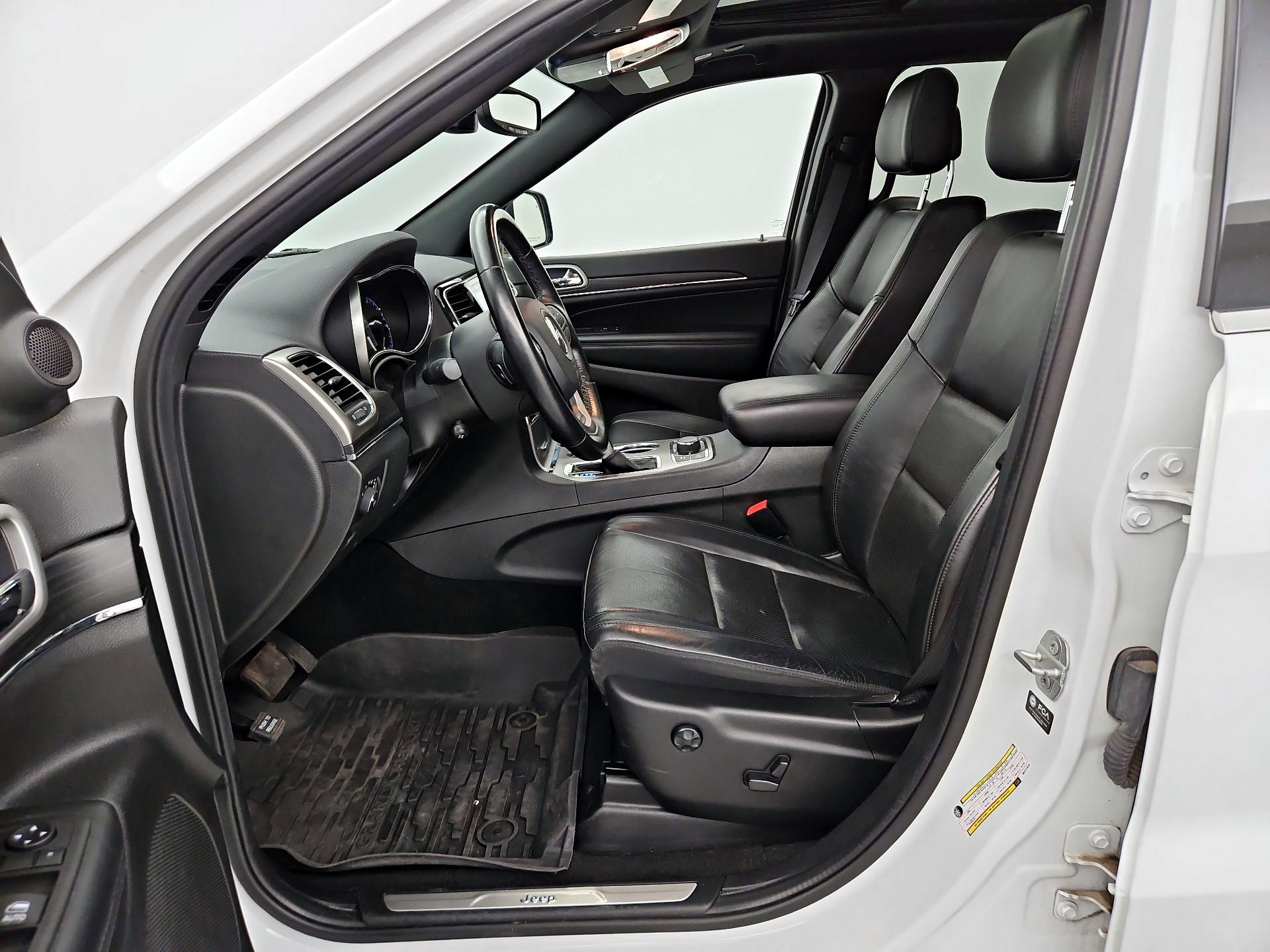 Thumbnail: 2021 Jeep Grand Cherokee - 11