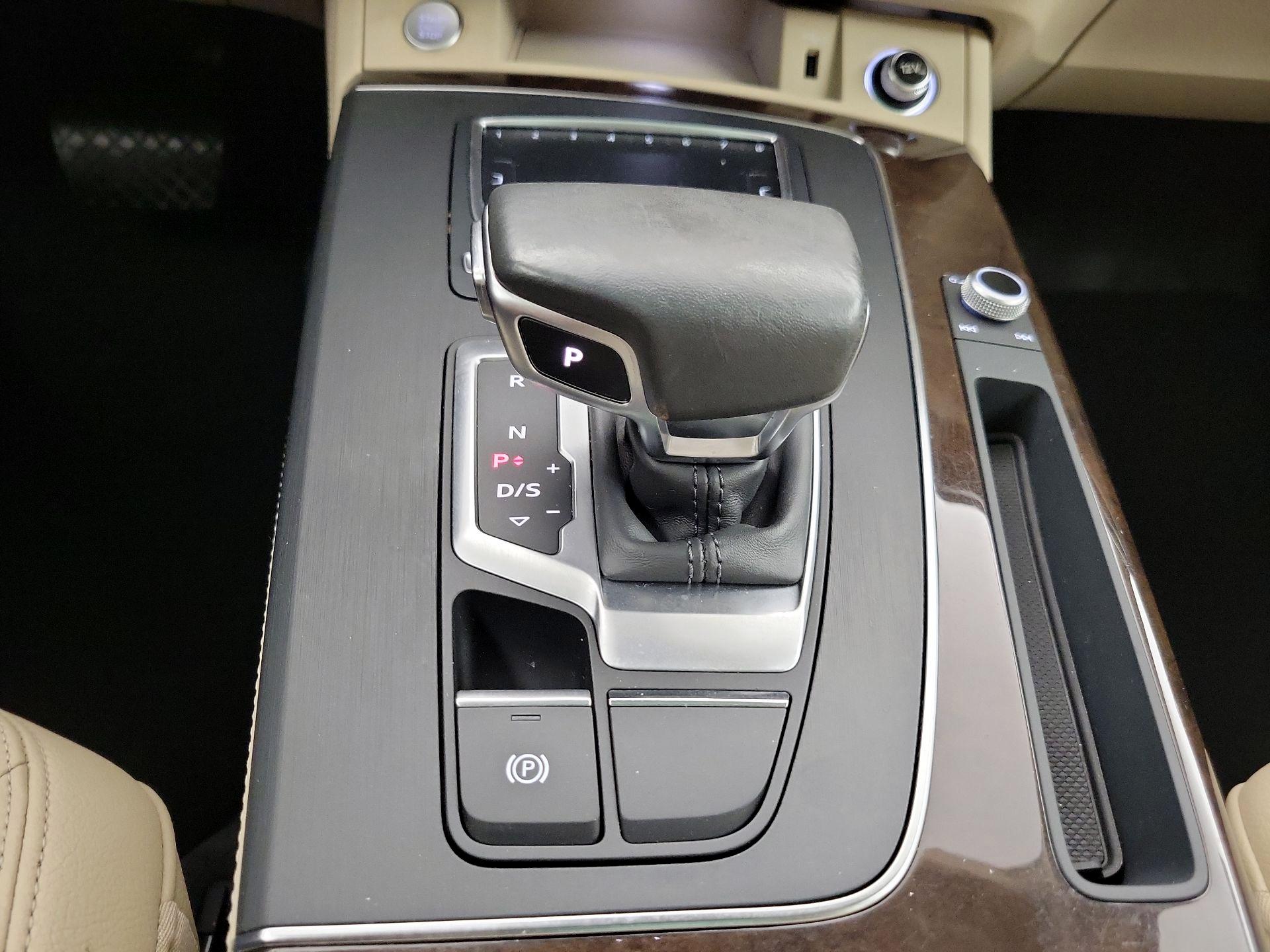 Thumbnail: 2019 Audi Q5 - 17