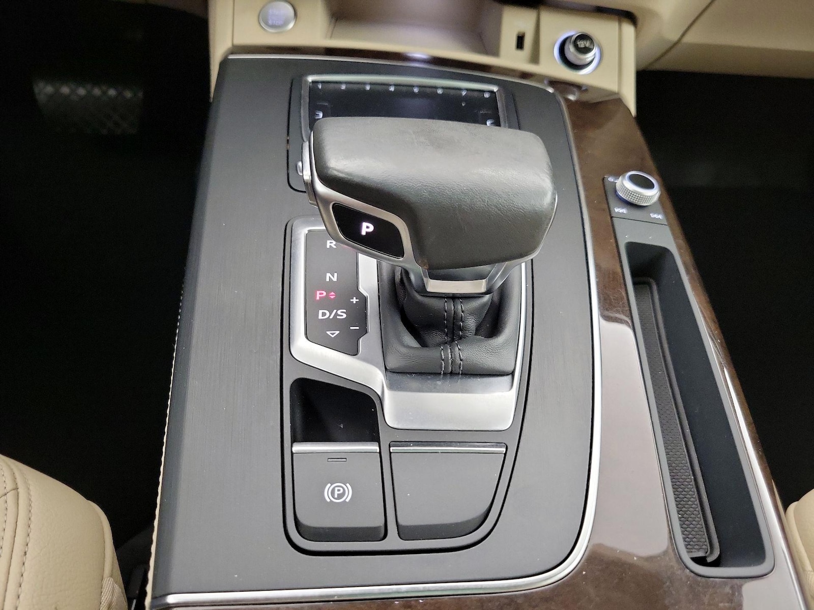2019 Audi Q5 Premium Plus - Photo 18