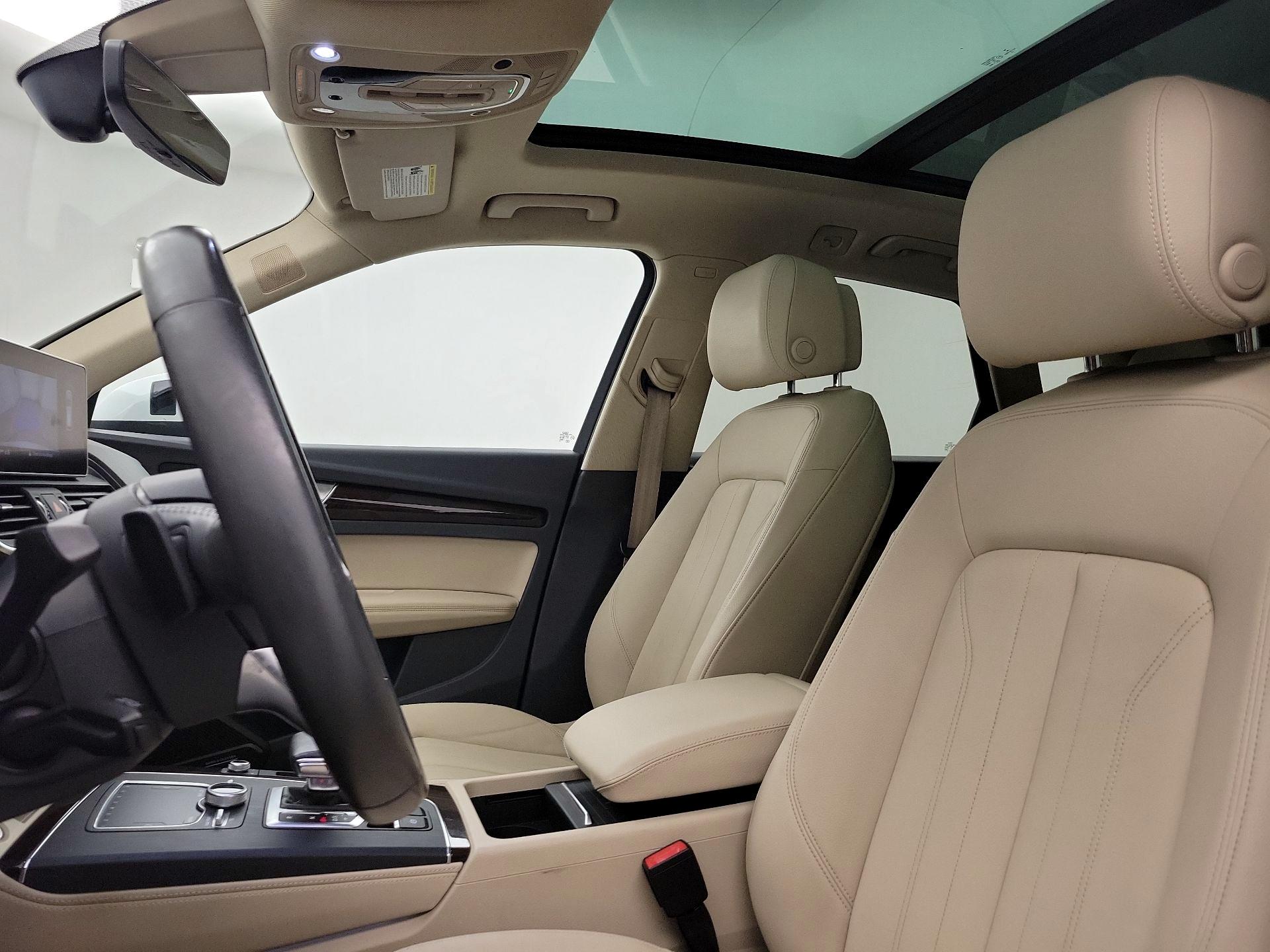 Thumbnail: 2019 Audi Q5 - 19