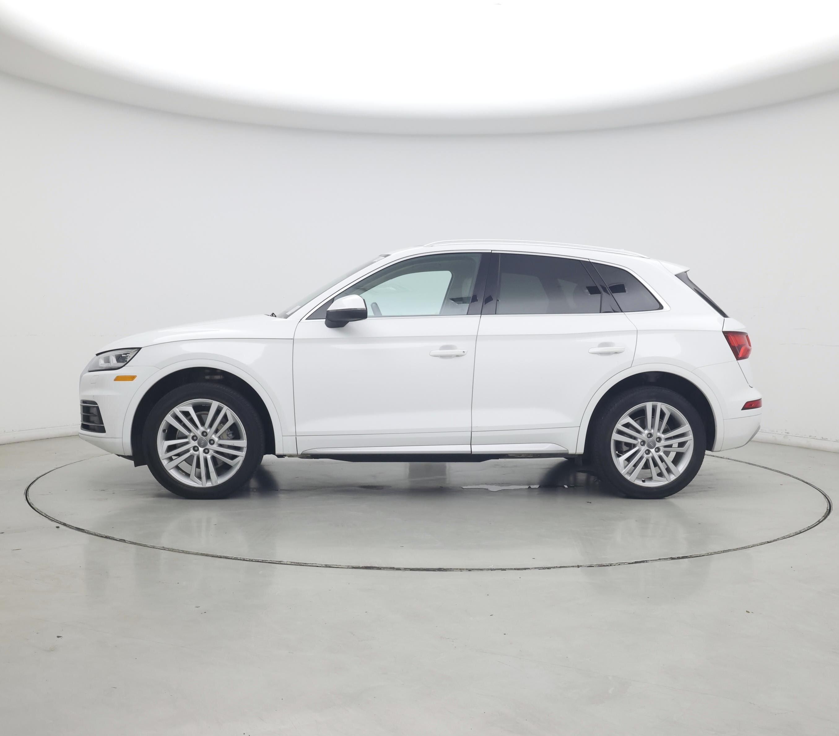 Thumbnail: 2019 Audi Q5 - 3