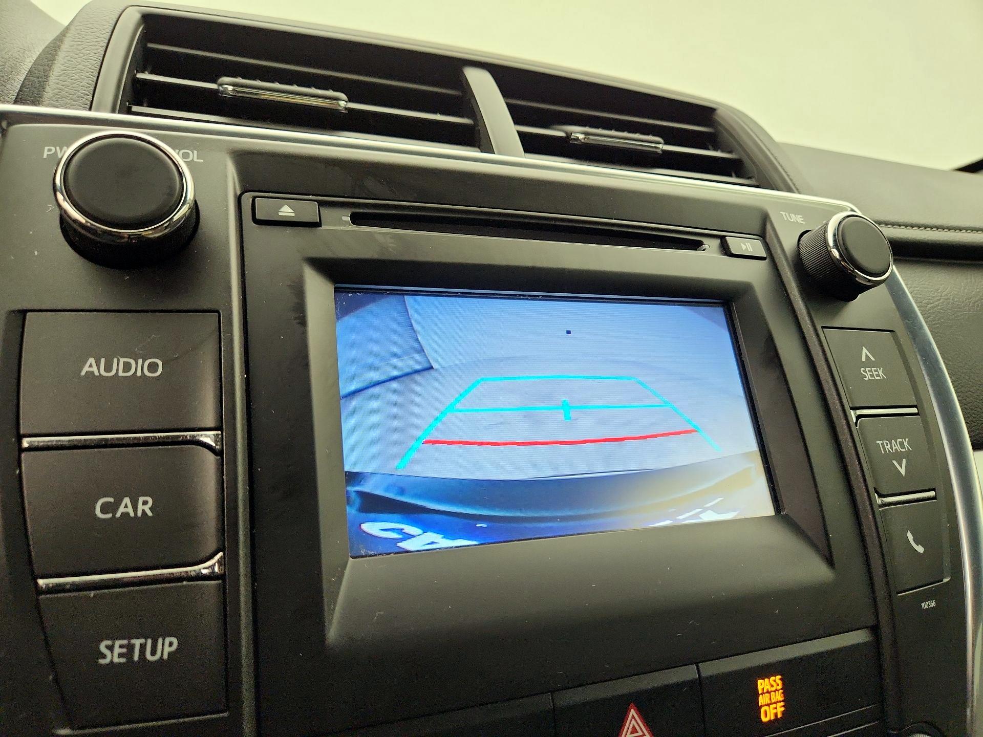Thumbnail: 2015 Toyota Camry - 14