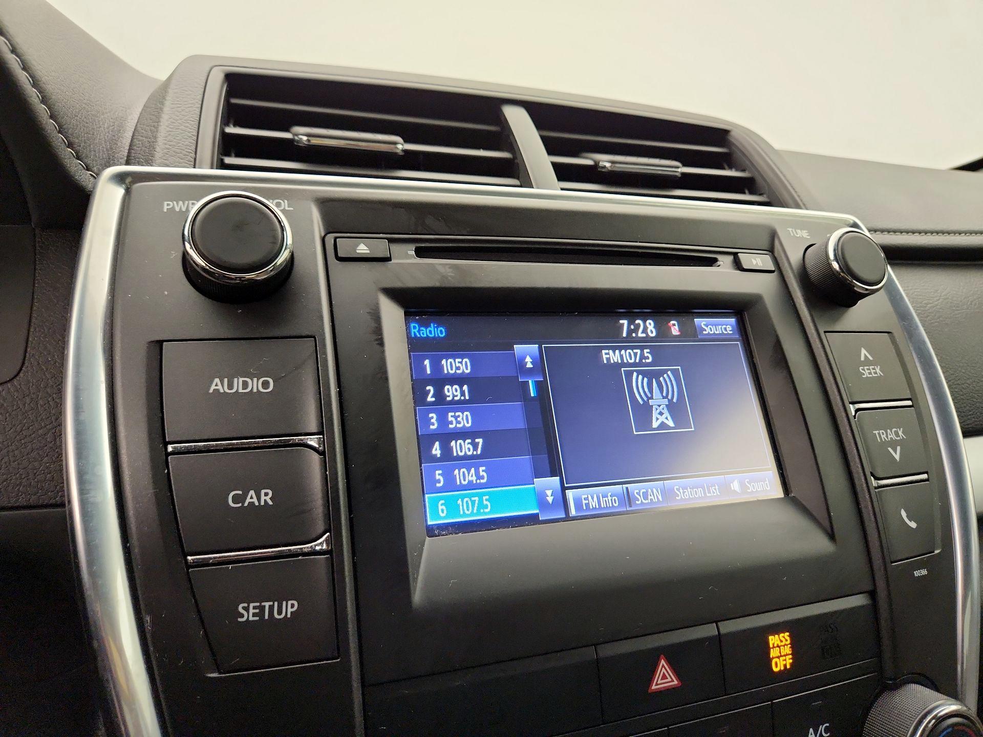 Thumbnail: 2015 Toyota Camry - 15