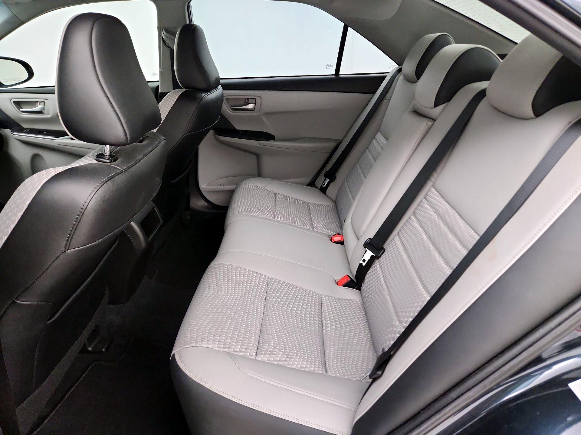 Thumbnail: 2015 Toyota Camry - 19