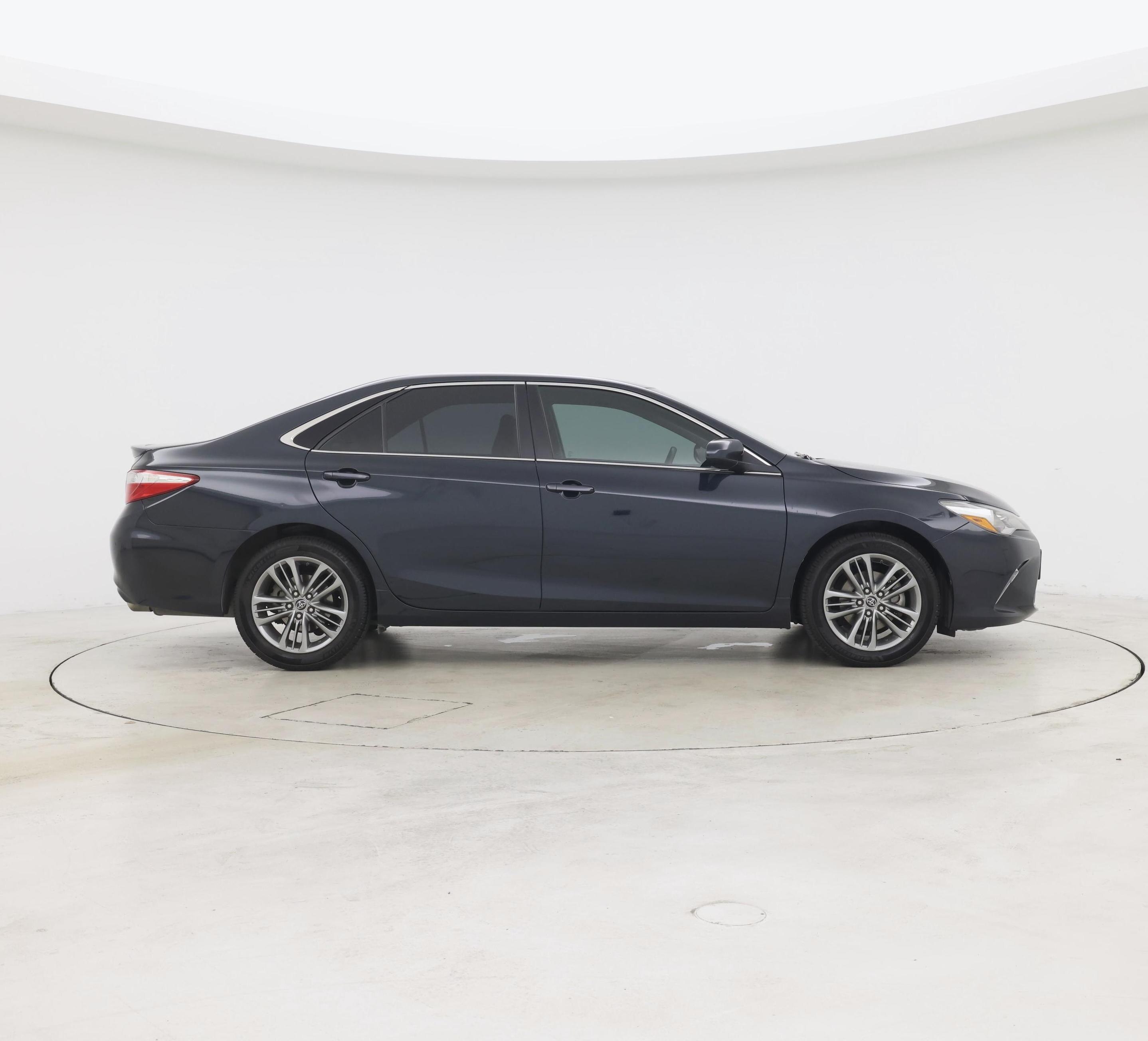 Thumbnail: 2015 Toyota Camry - 7