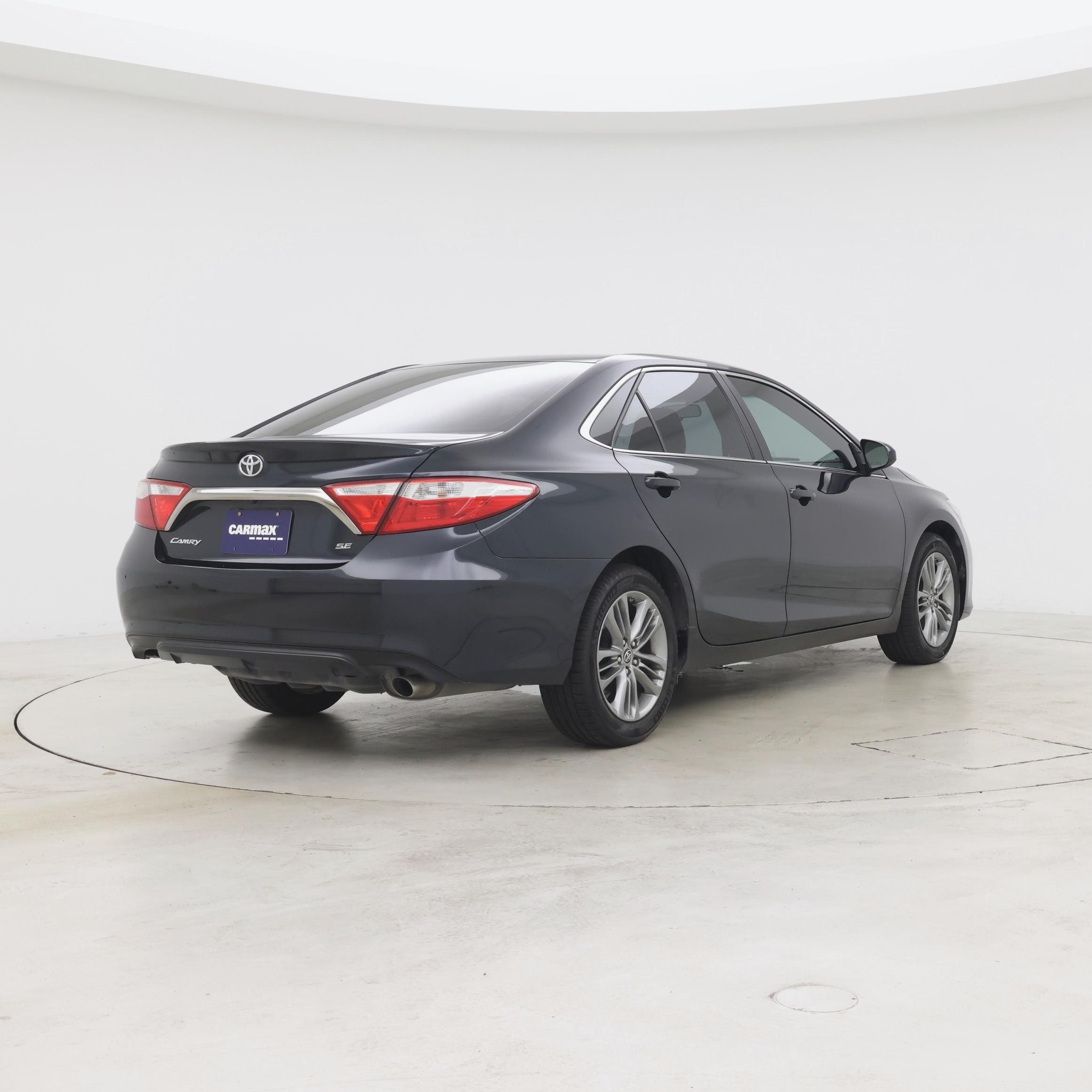 Thumbnail: 2015 Toyota Camry - 8