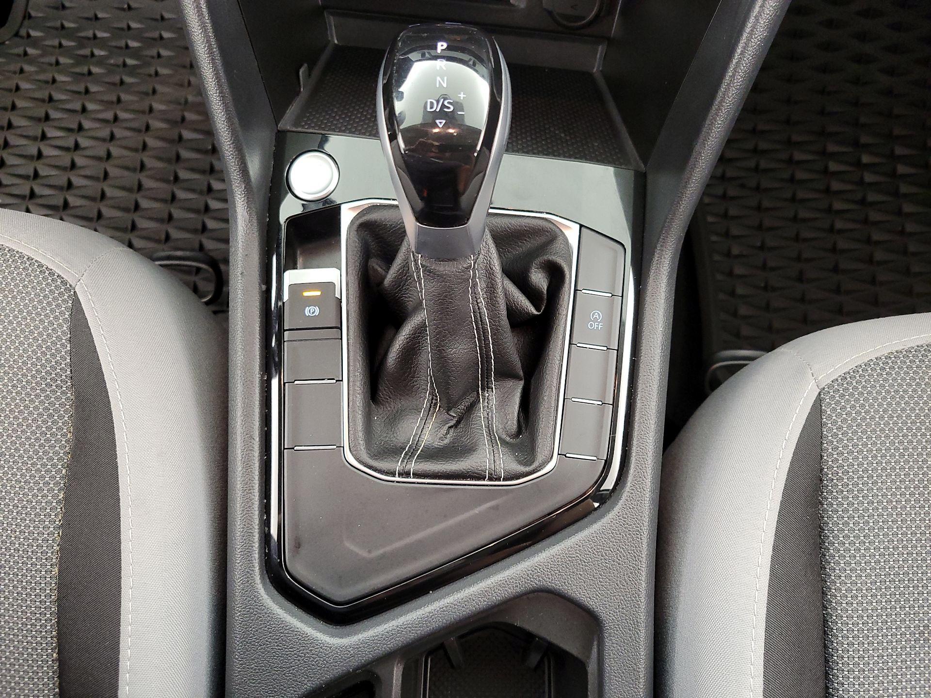 Thumbnail: 2024 Volkswagen Taos - 17