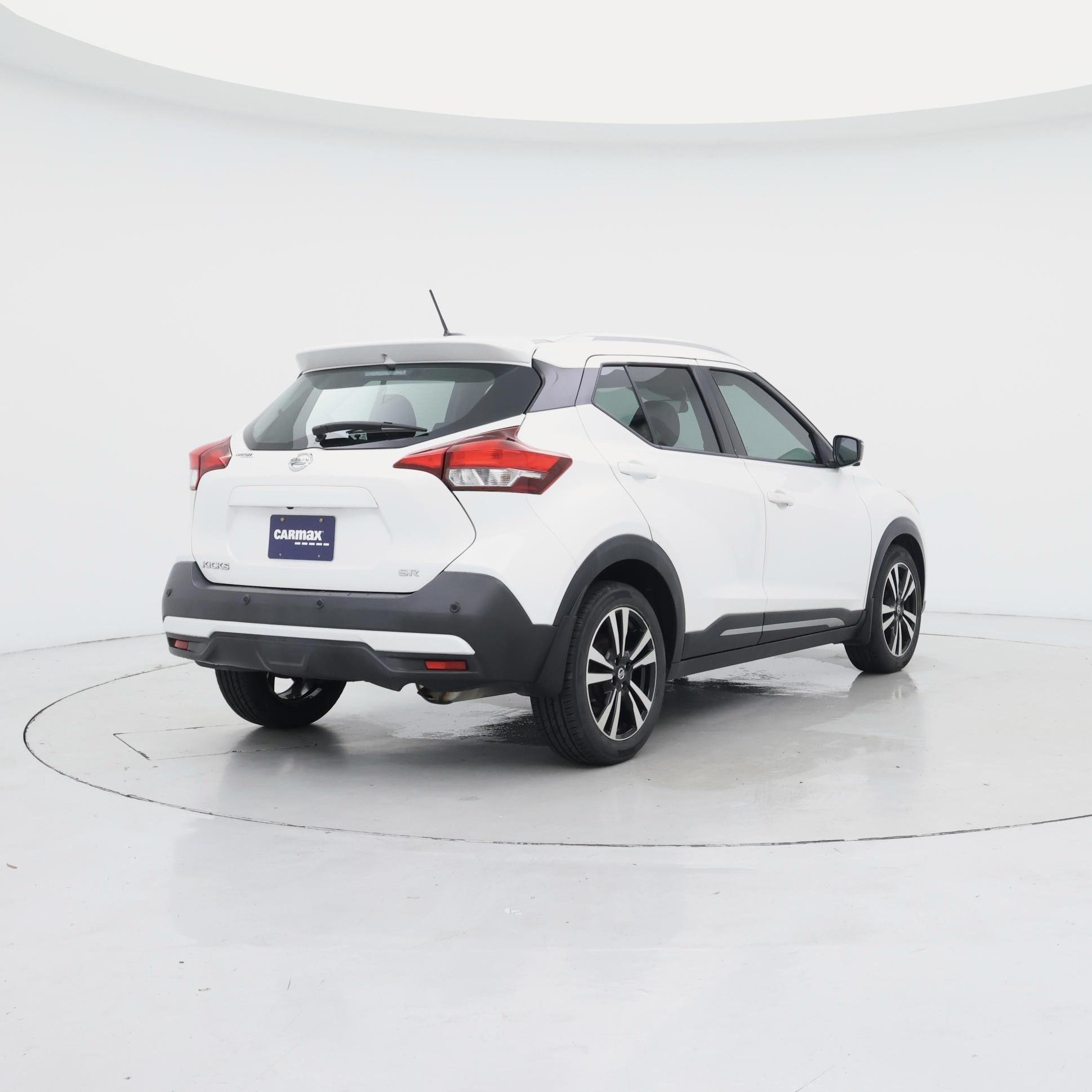 Thumbnail: 2020 Nissan Kicks - 8