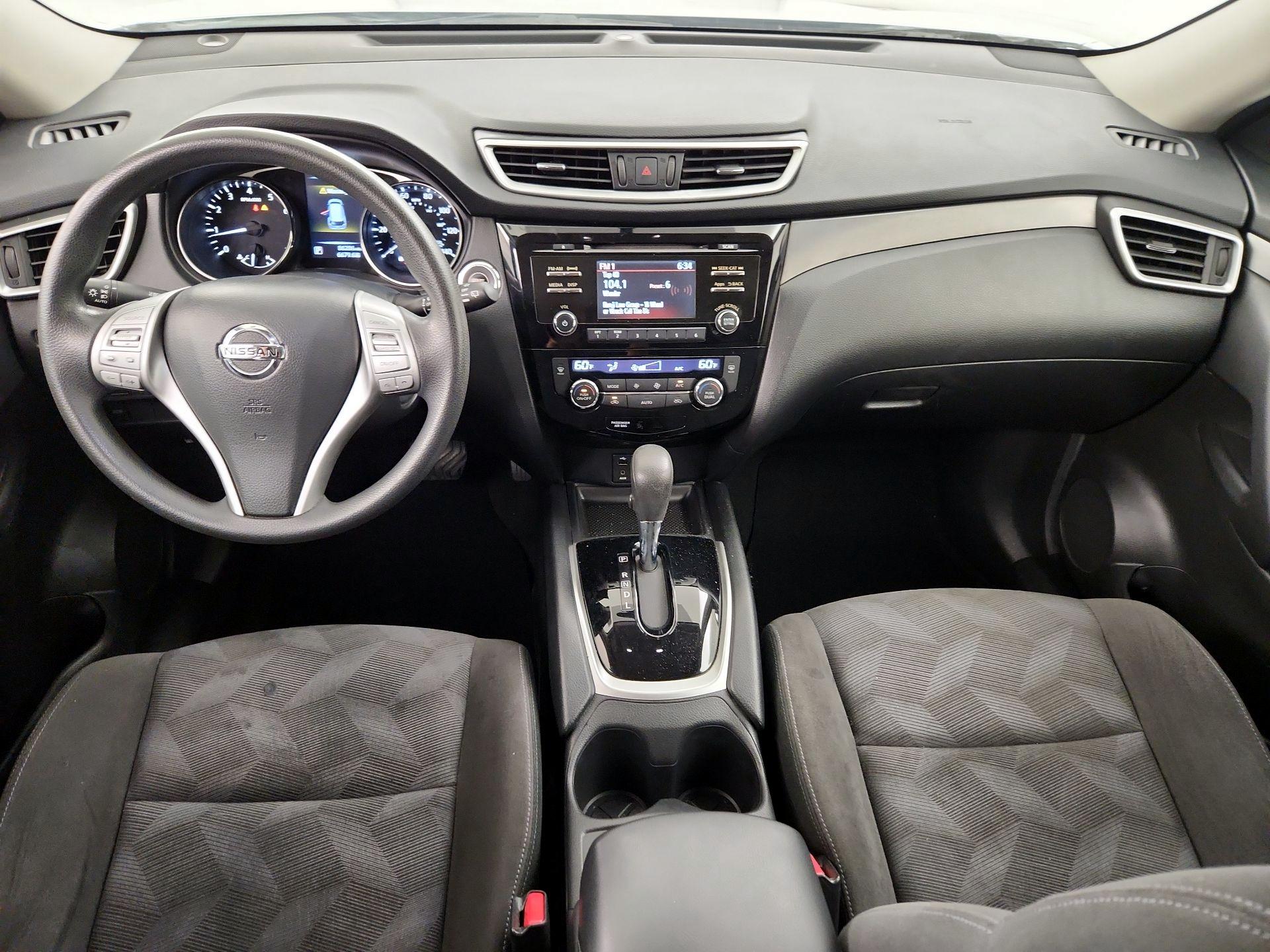 Thumbnail: 2015 Nissan Rogue - 9