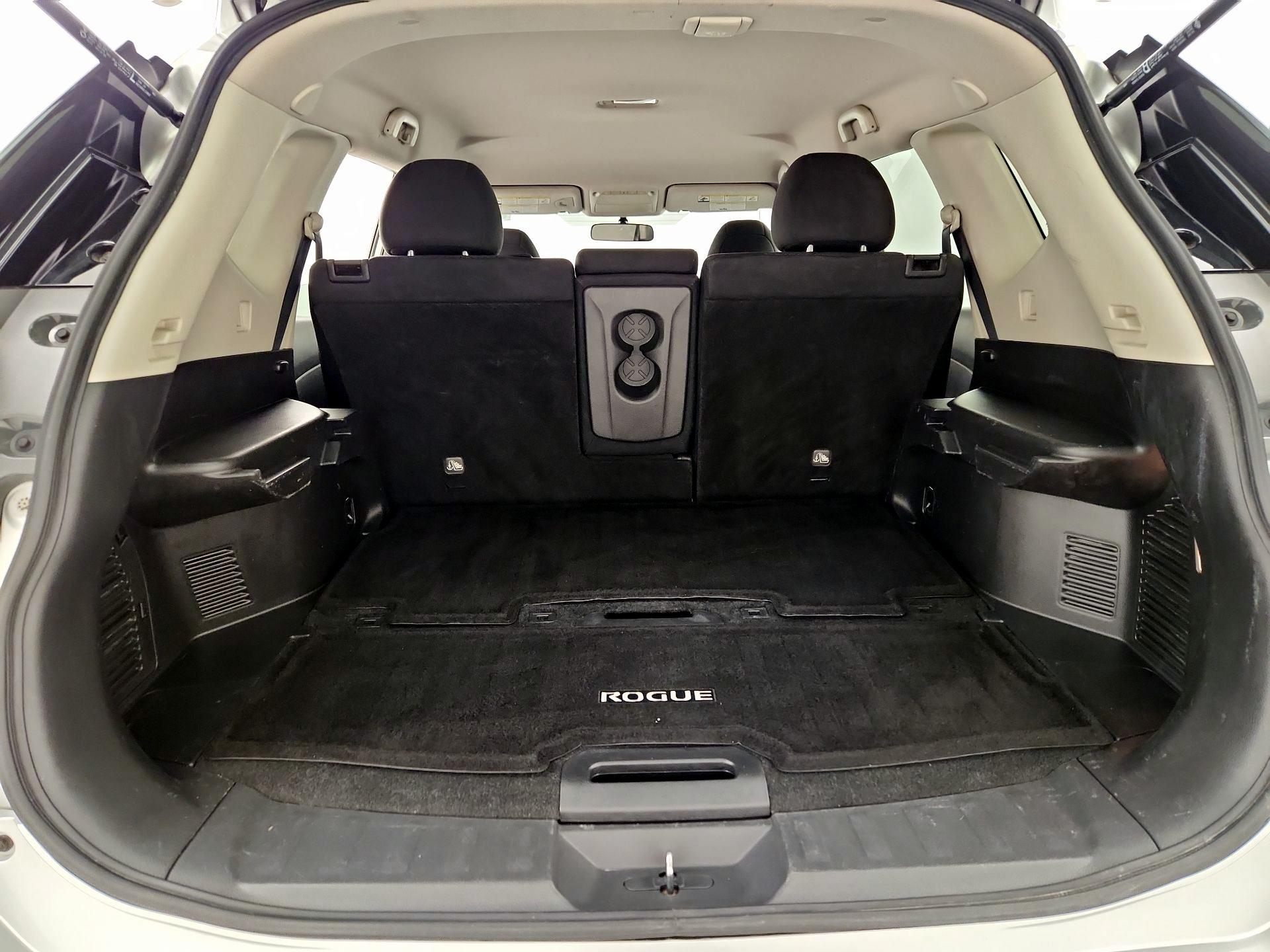 Thumbnail: 2015 Nissan Rogue - 20