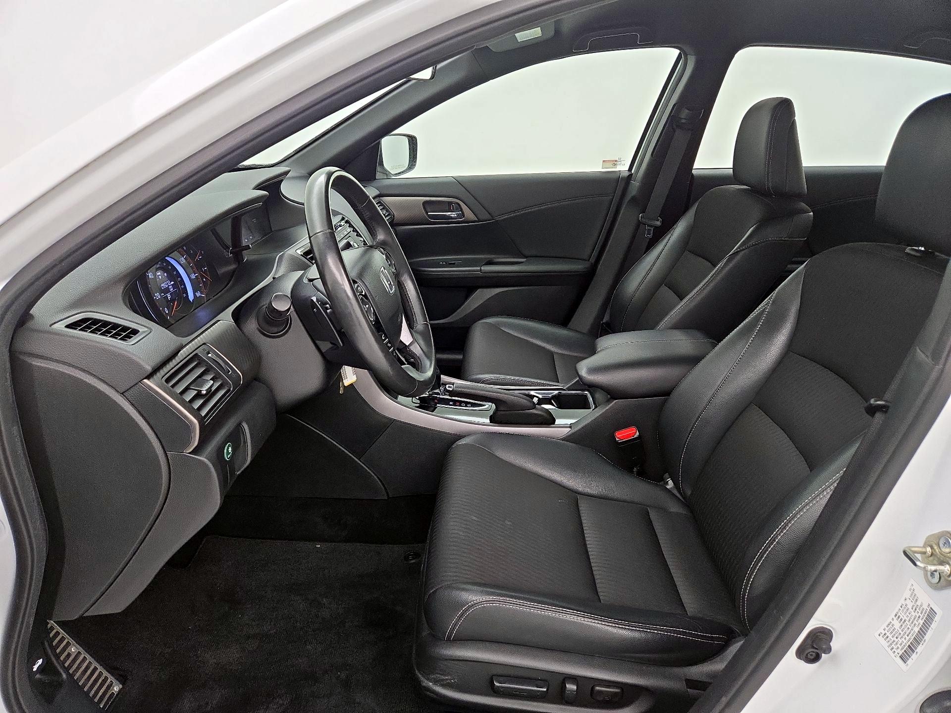 Thumbnail: 2016 Honda Accord - 11