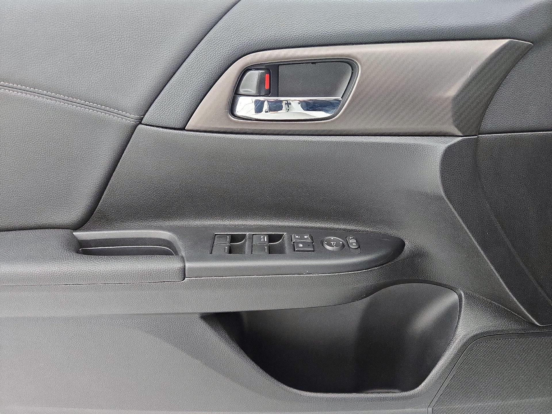 Thumbnail: 2016 Honda Accord - 12