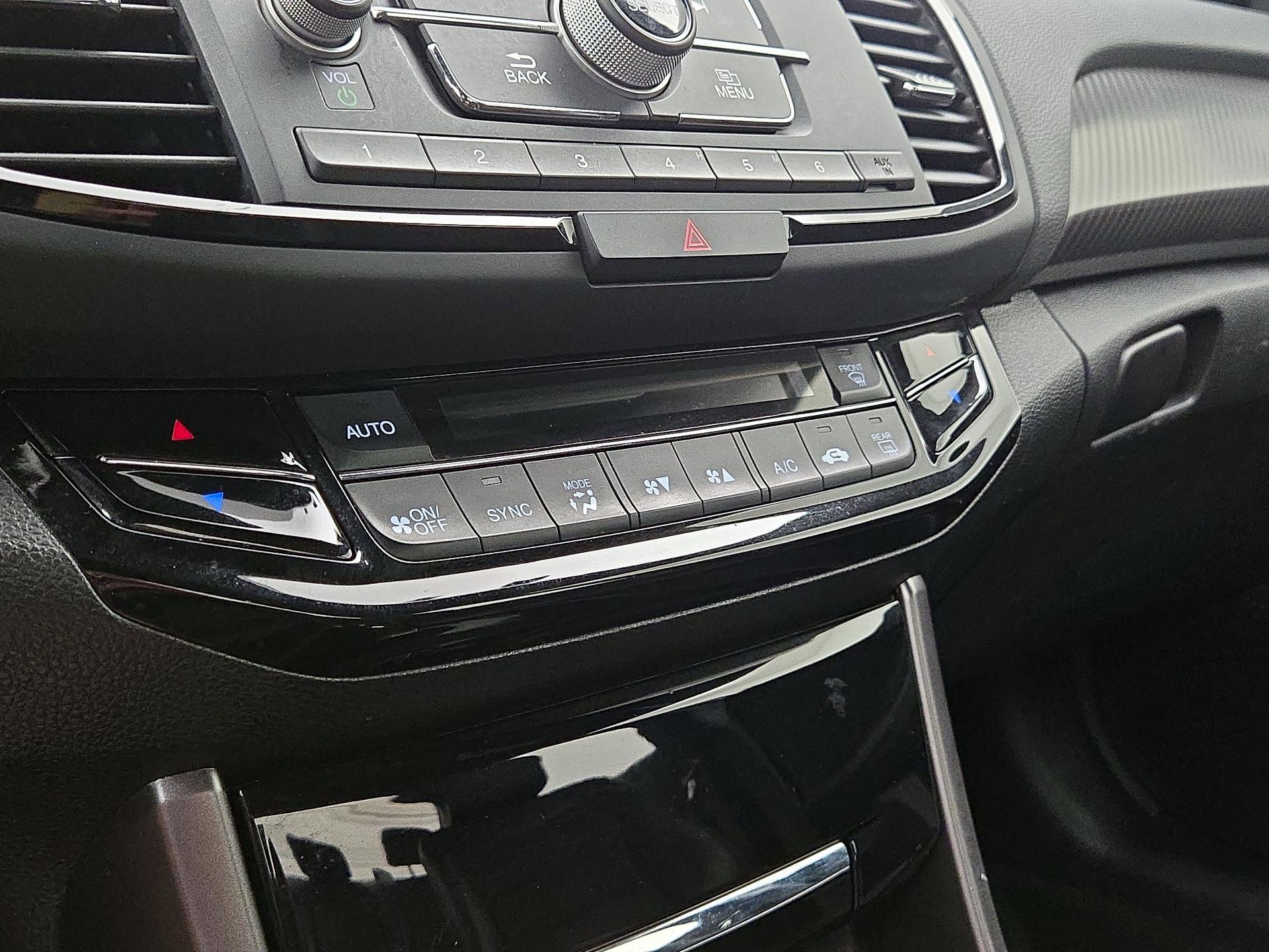 Thumbnail: 2016 Honda Accord - 16