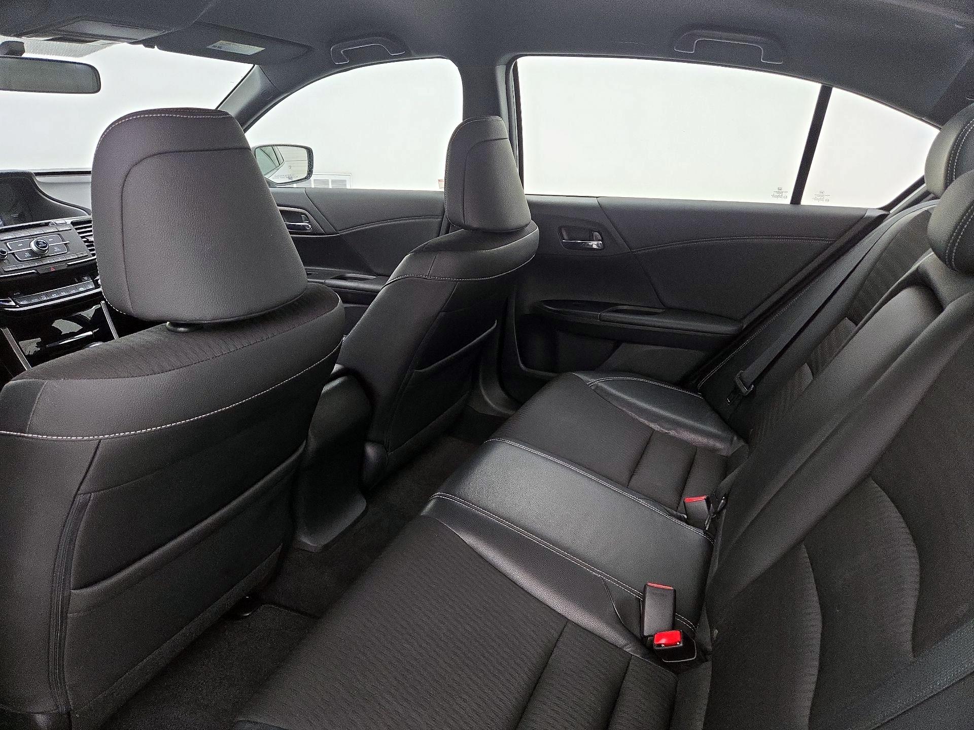 Thumbnail: 2016 Honda Accord - 19